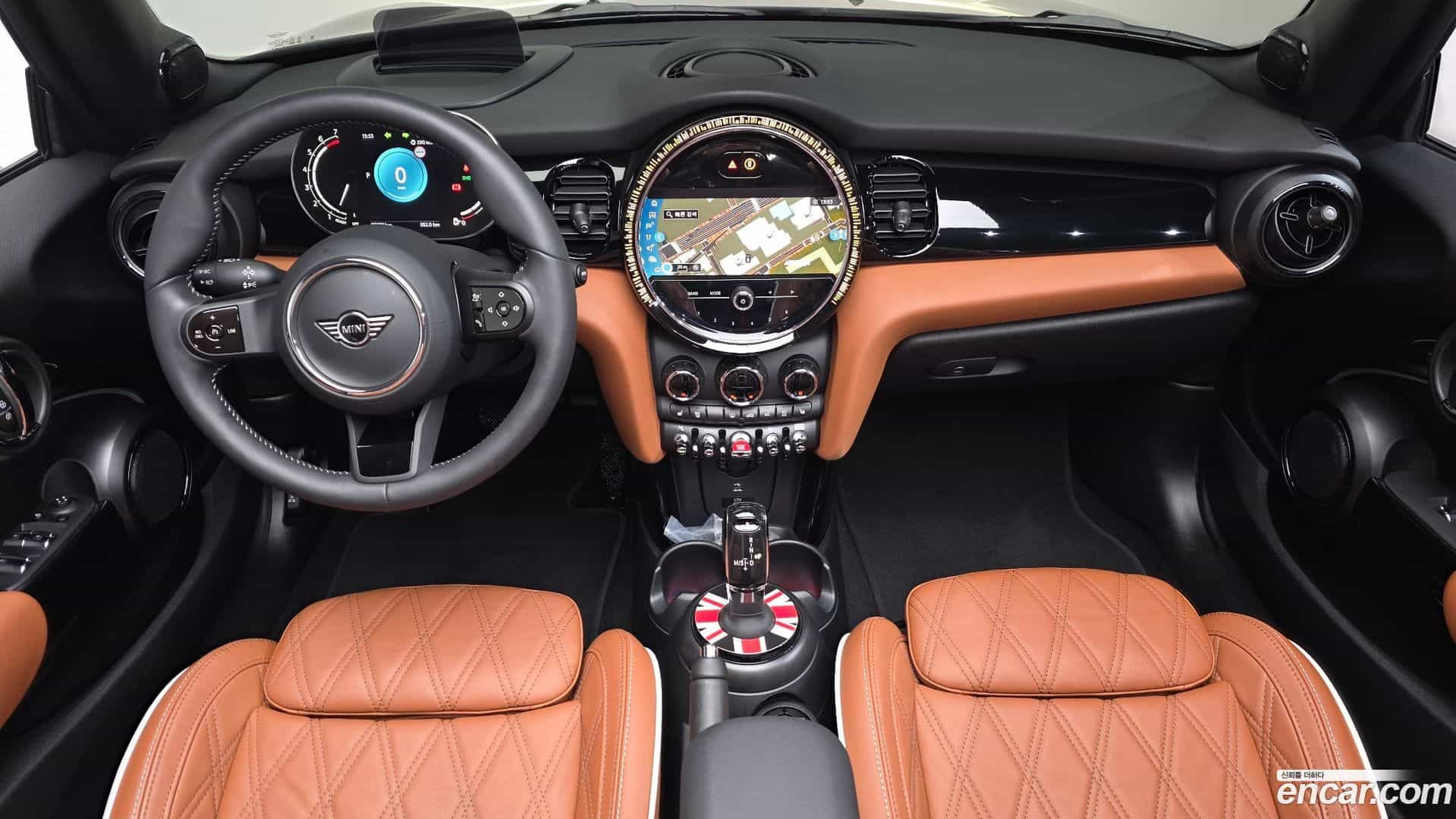 Cooper Convertible Mini 2024.6-INNER-007