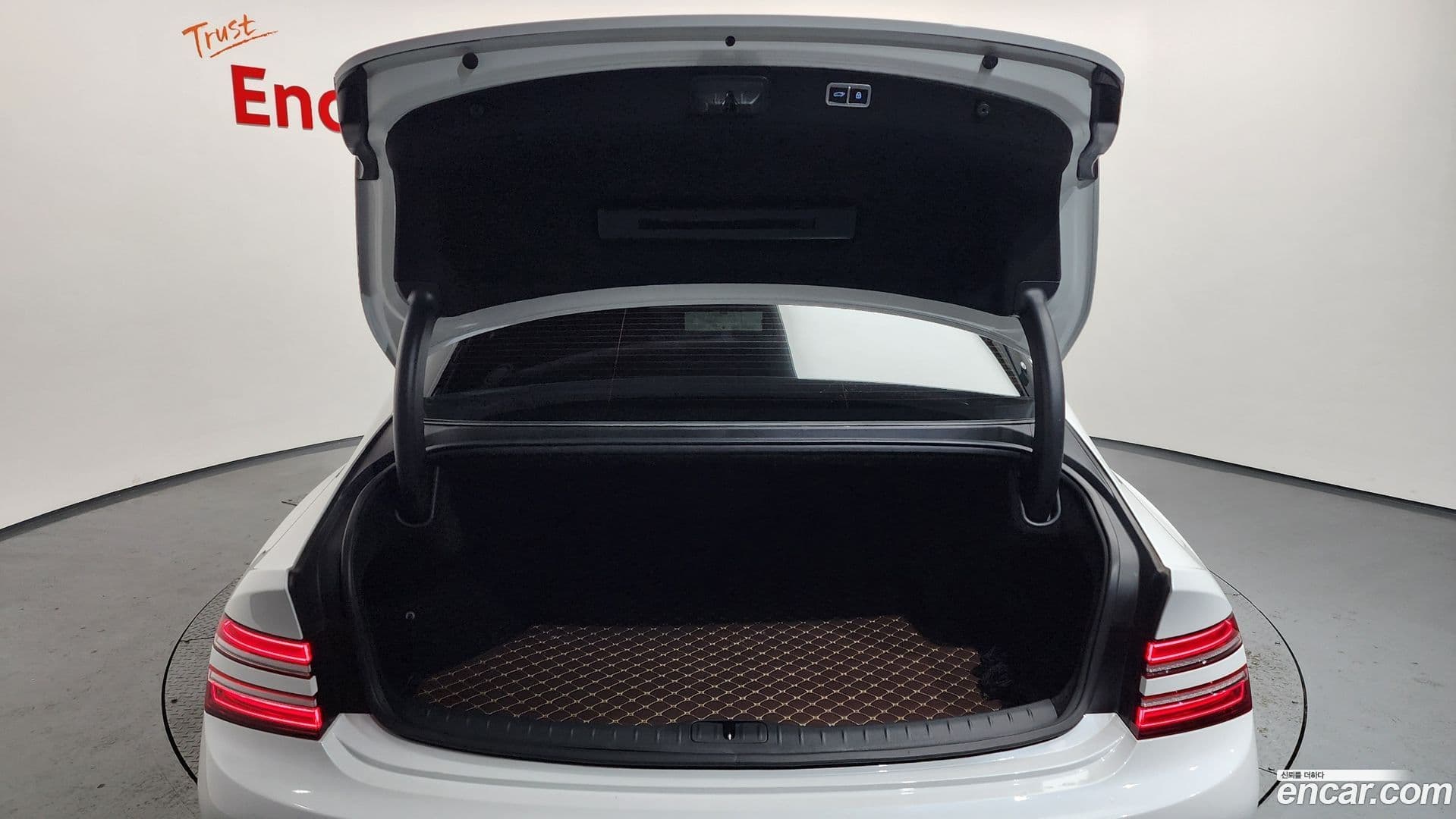 Main__Slider__Photo:G80 Genesis 2022.3-19