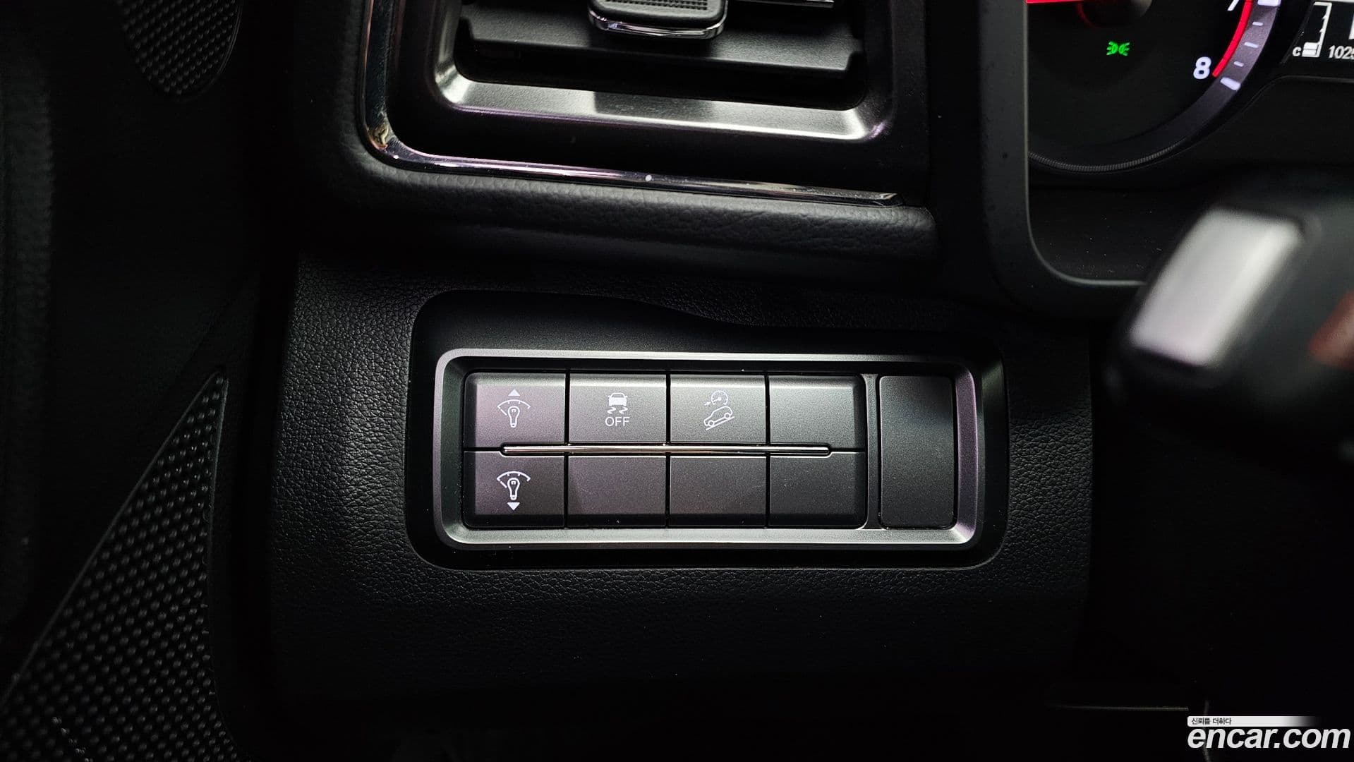 Main__Slider__Photo:TIBOLI KG_Mobility_Ssangyong 2020.8-17