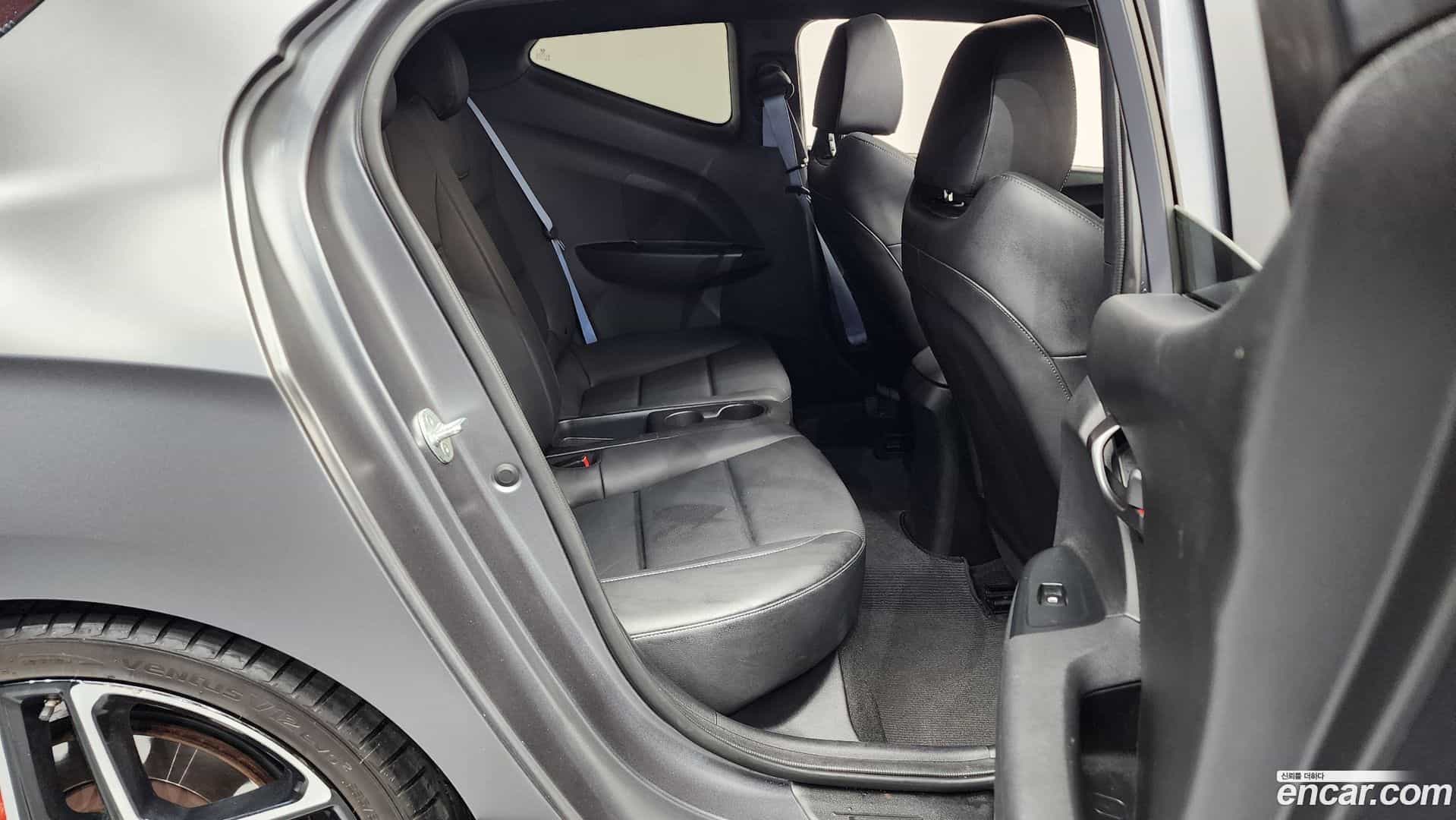 Veloster Hyundai 2019.0-OPTION-016