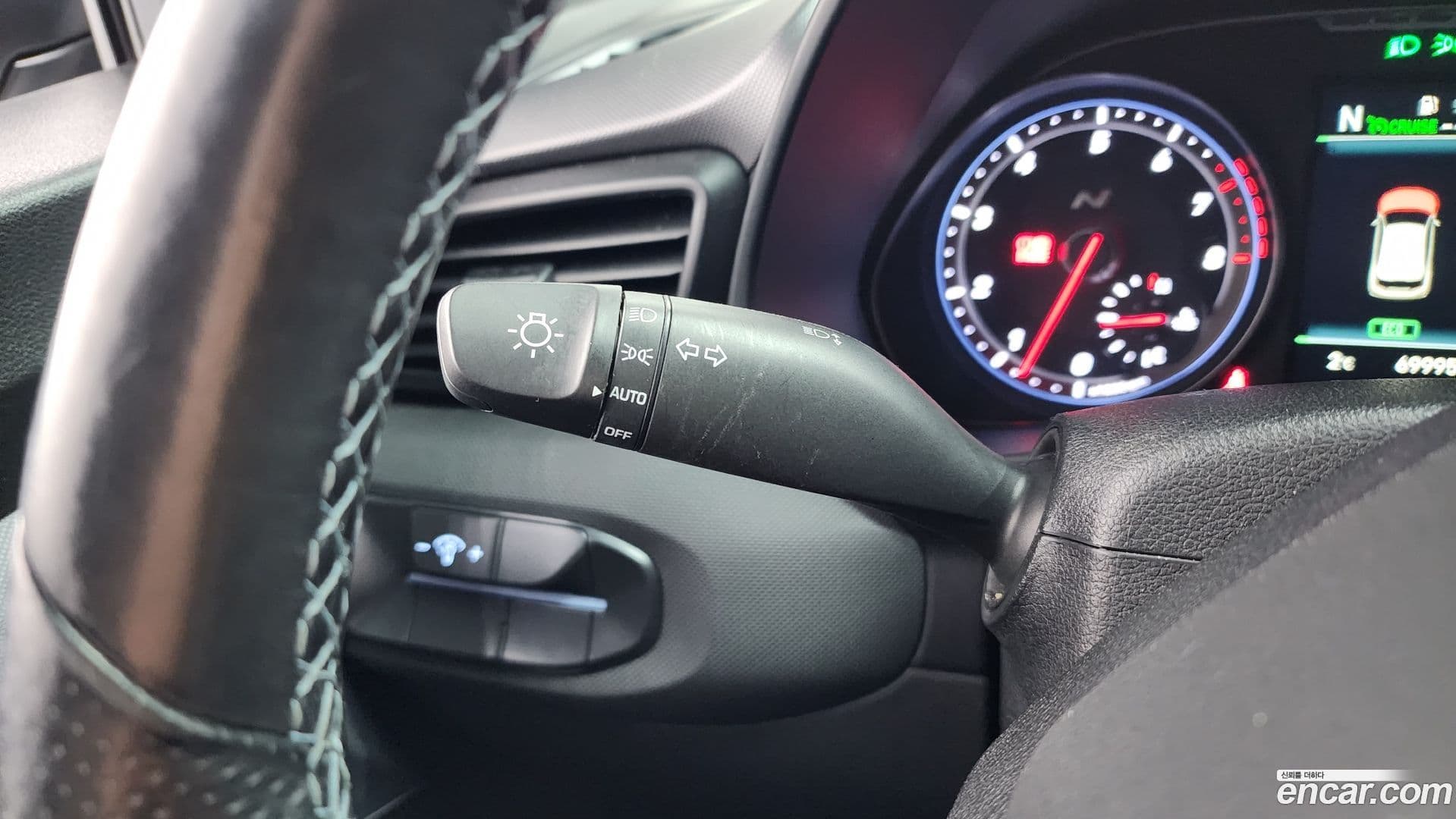 Main__Slider__Photo:Veloster Hyundai 2019.0-17