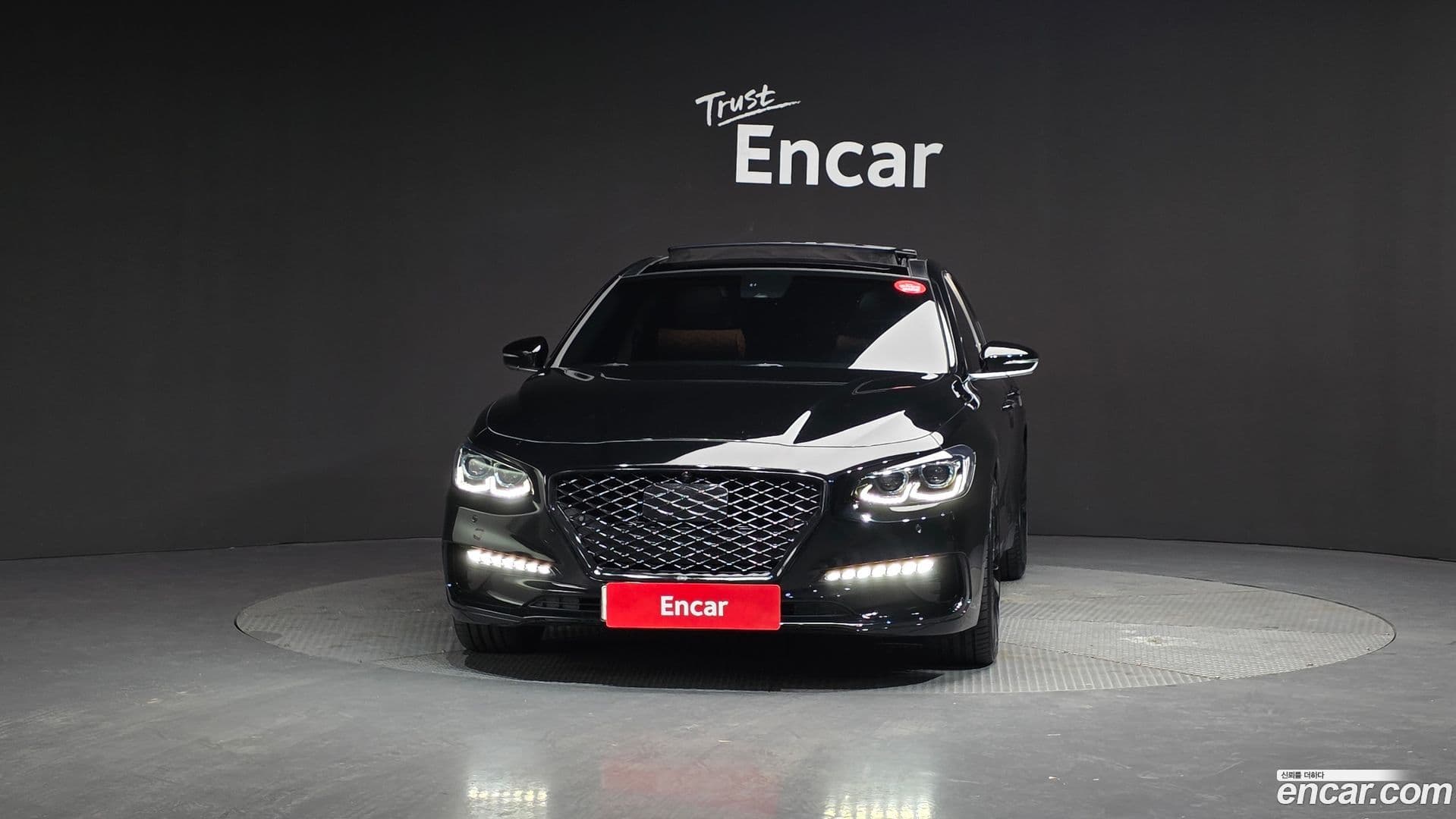 Main__Slider__Photo:Grandeur Hyundai 2017.1-2