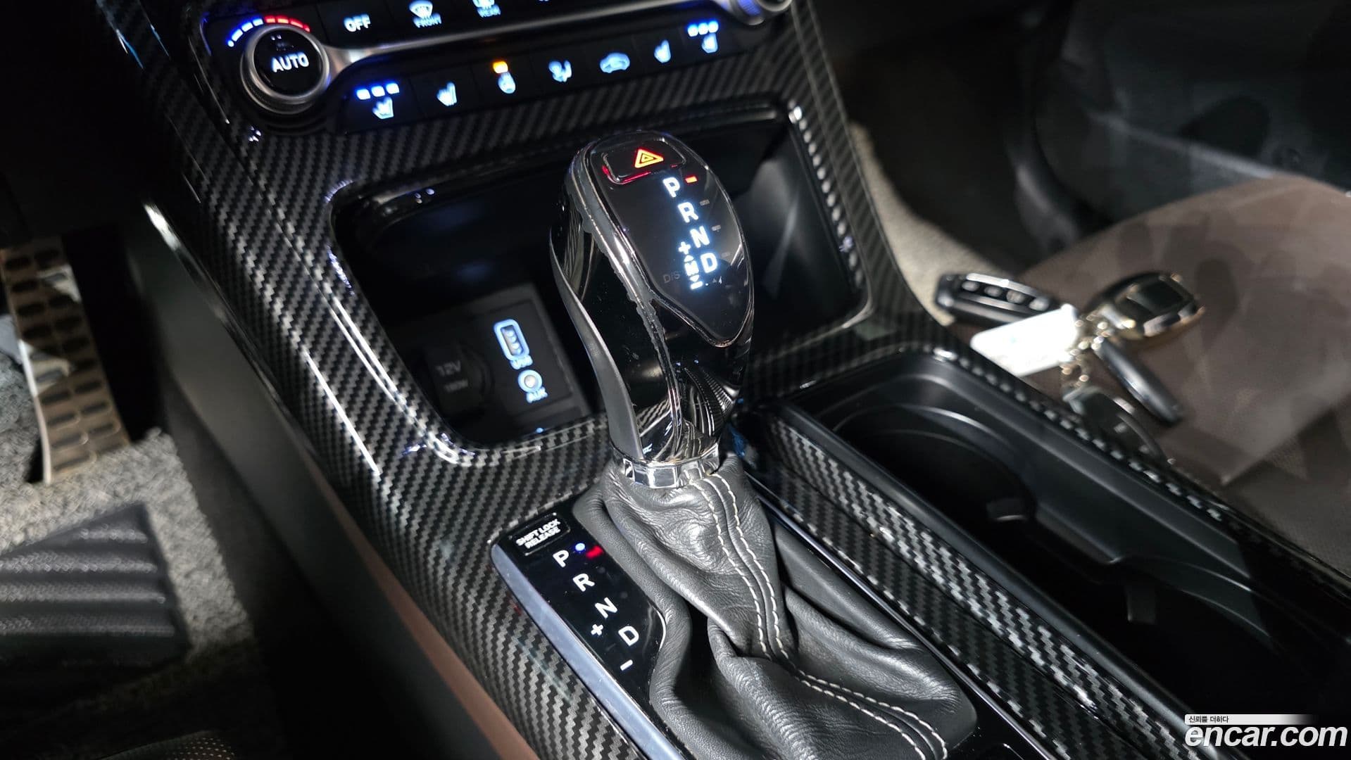 Main__Slider__Photo:Grandeur Hyundai 2017.1-8