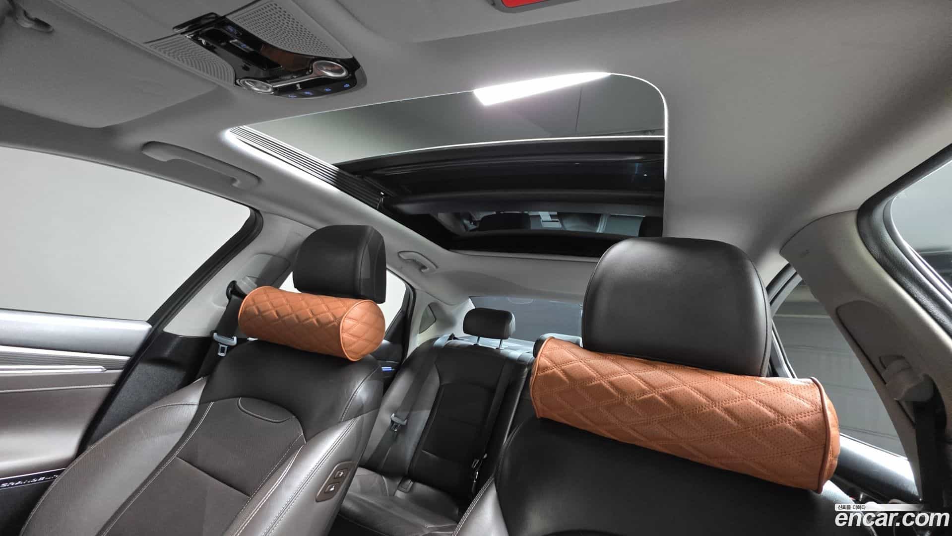 Grandeur Hyundai 2017.1-OPTION-016