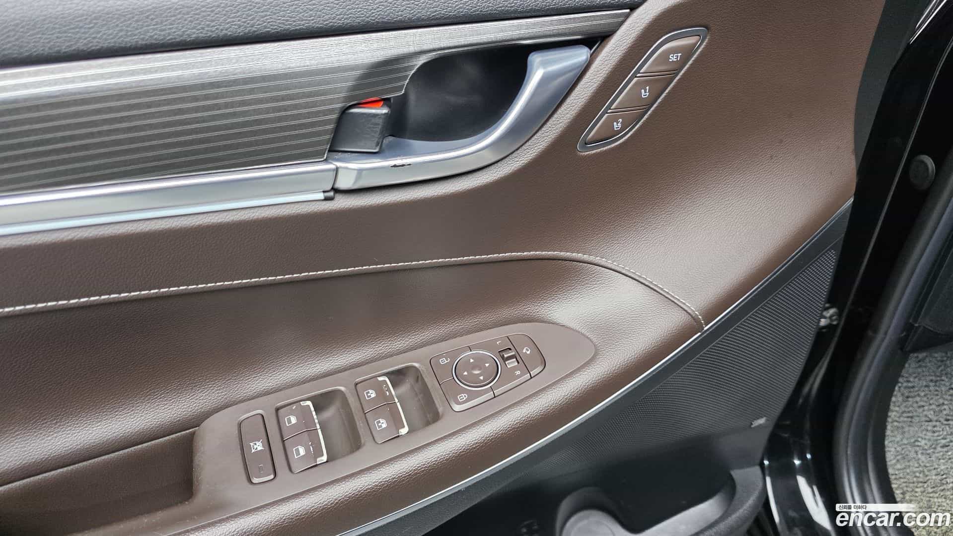 Grandeur Hyundai 2017.1-OPTION-017