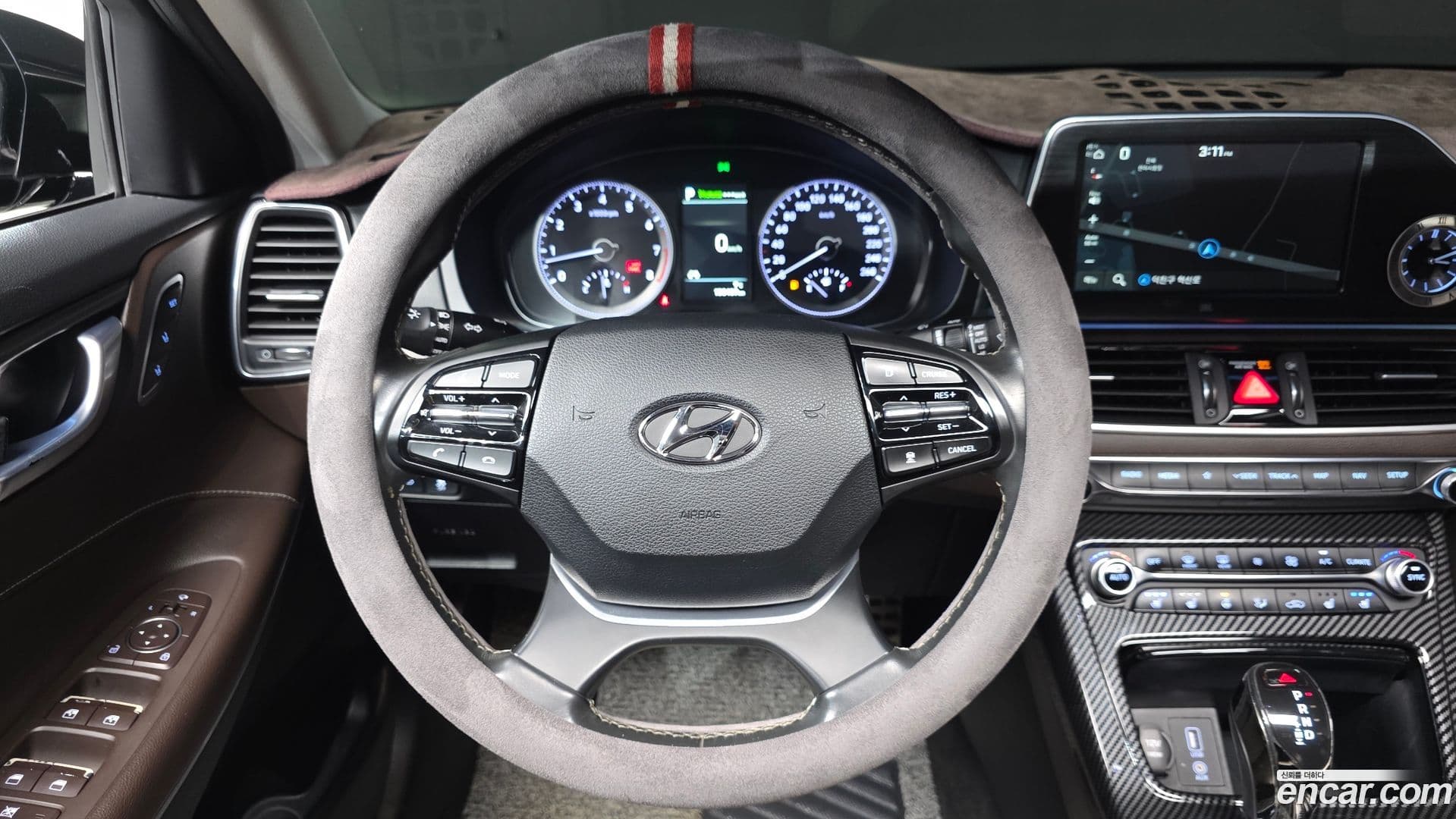 Main__Slider__Photo:Grandeur Hyundai 2017.1-13