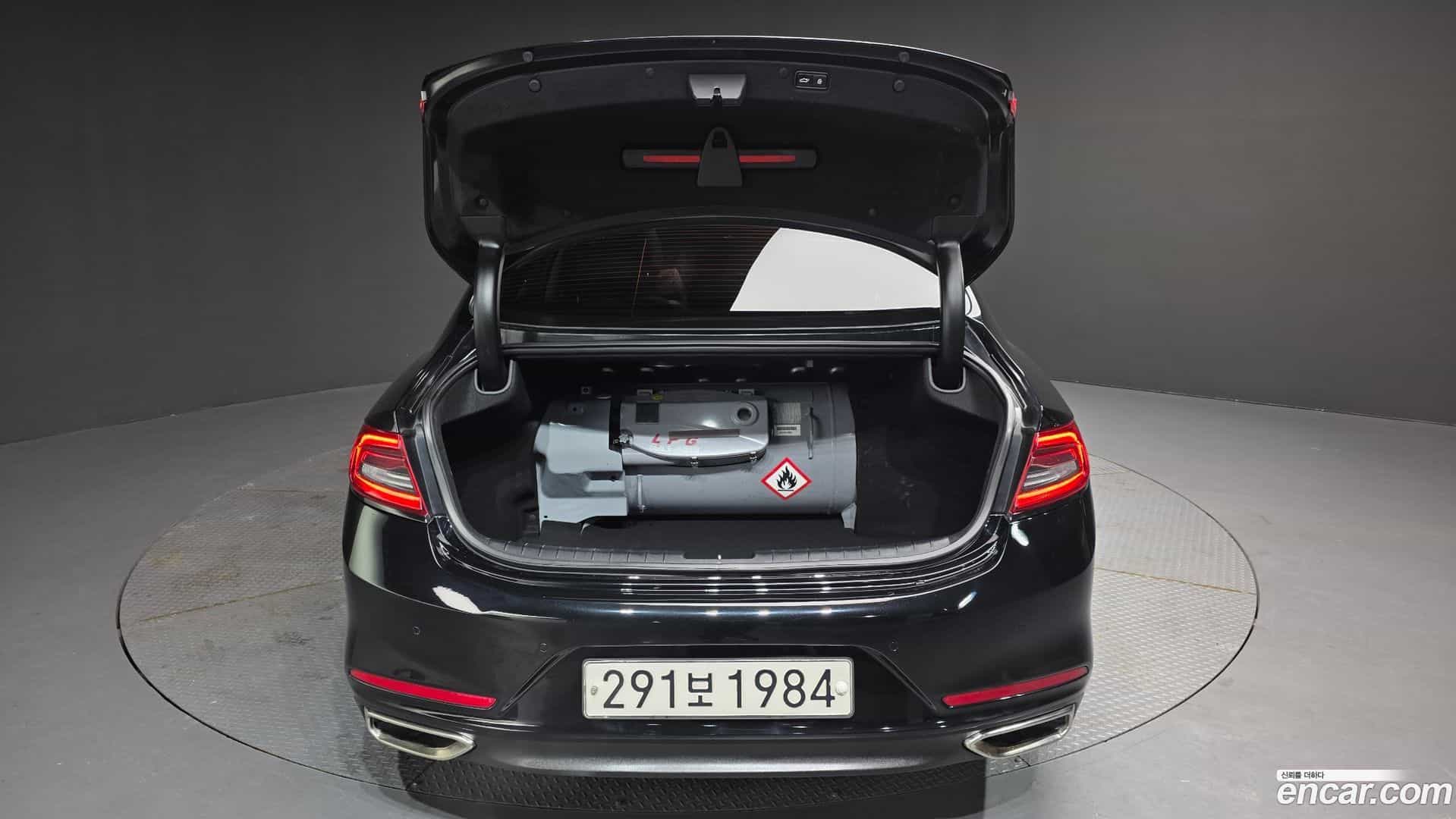 Grandeur Hyundai 2017.1-OPTION-024