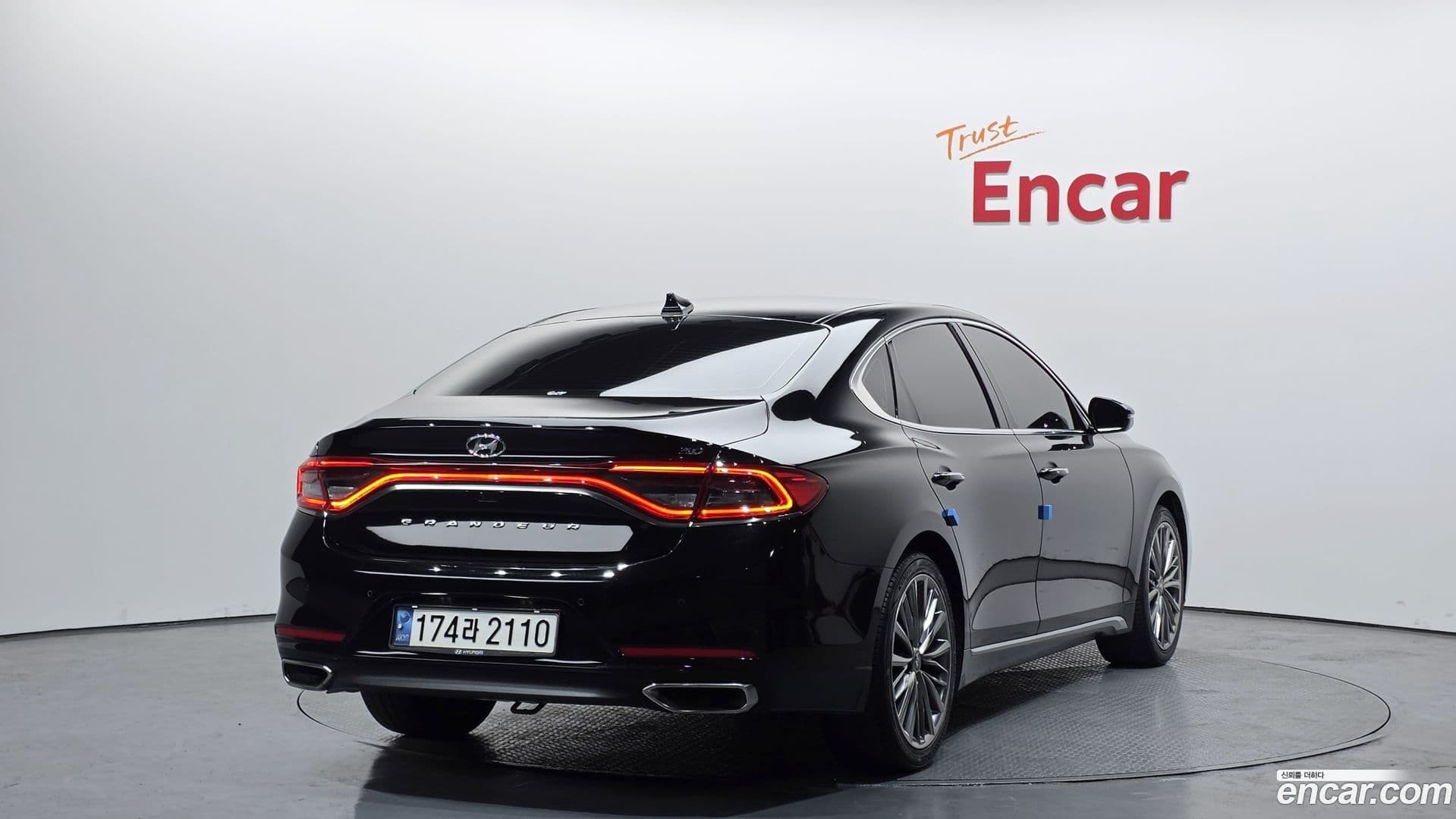 Main__Slider__Photo:Grandeur Hyundai 2018.7-1