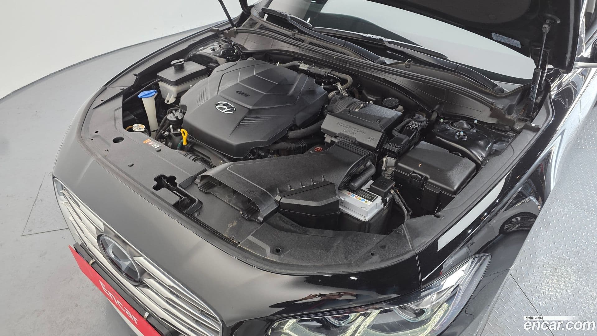 Main__Slider__Photo:Grandeur Hyundai 2018.7-5