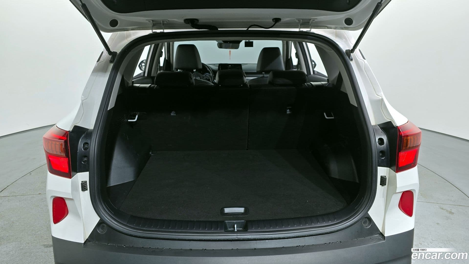 Main__Slider__Photo:Seltos Kia 2020.0-19