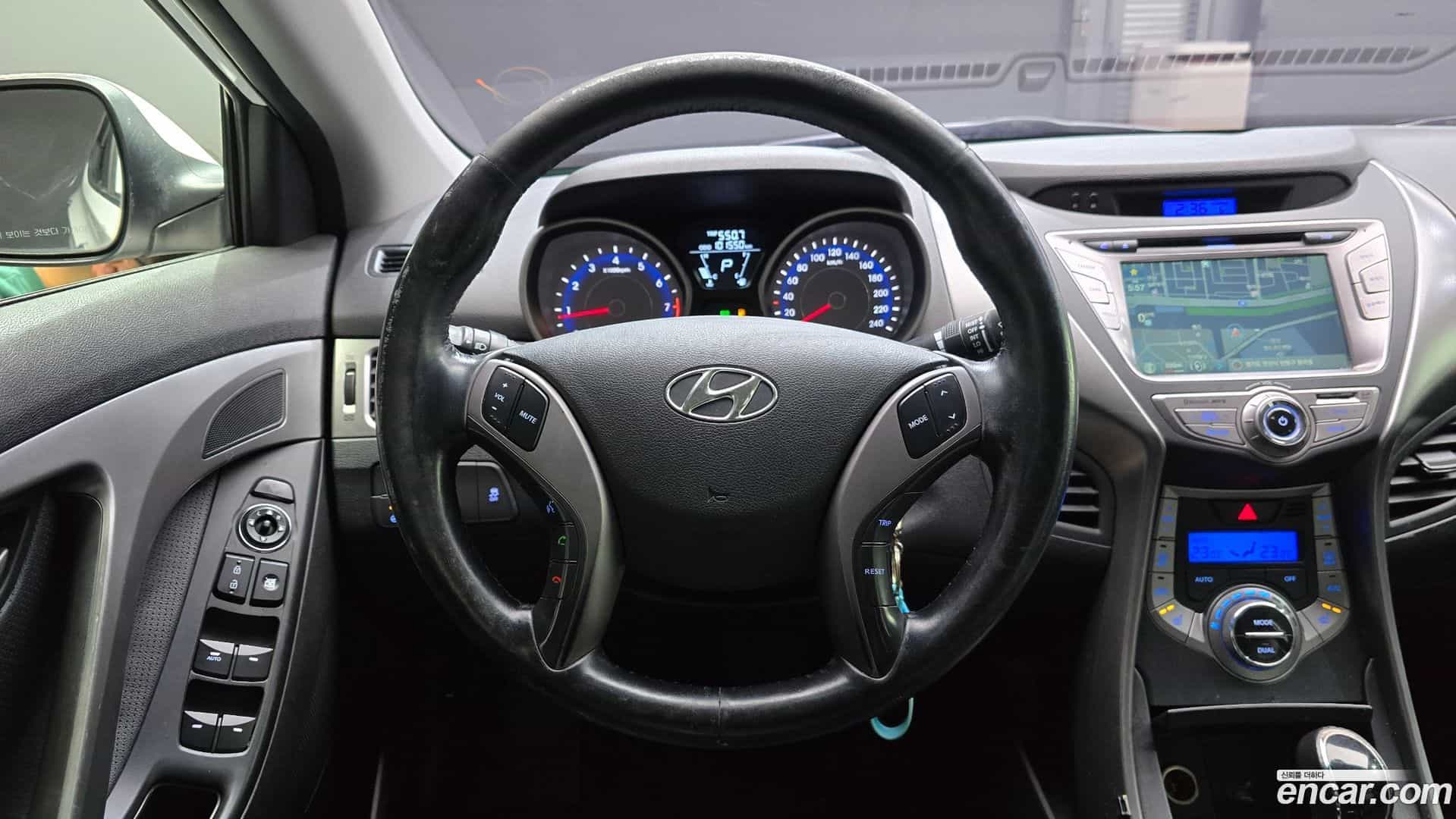 AVANTE Hyundai 2013.3-OPTION-017