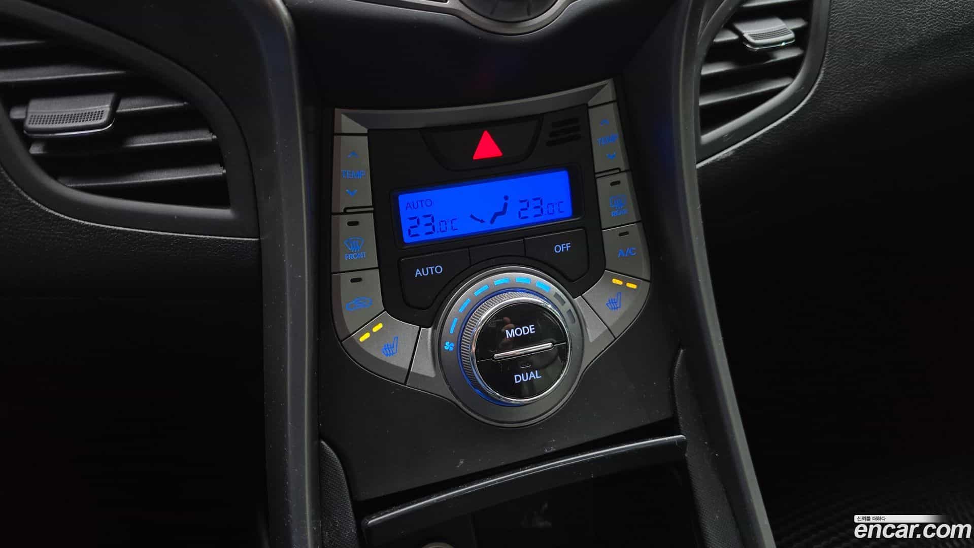 AVANTE Hyundai 2013.3-OPTION-022