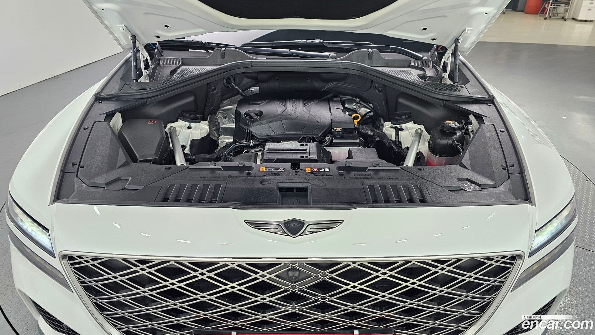 Main__Slider__Photo:GV80 Genesis 2024.2-5