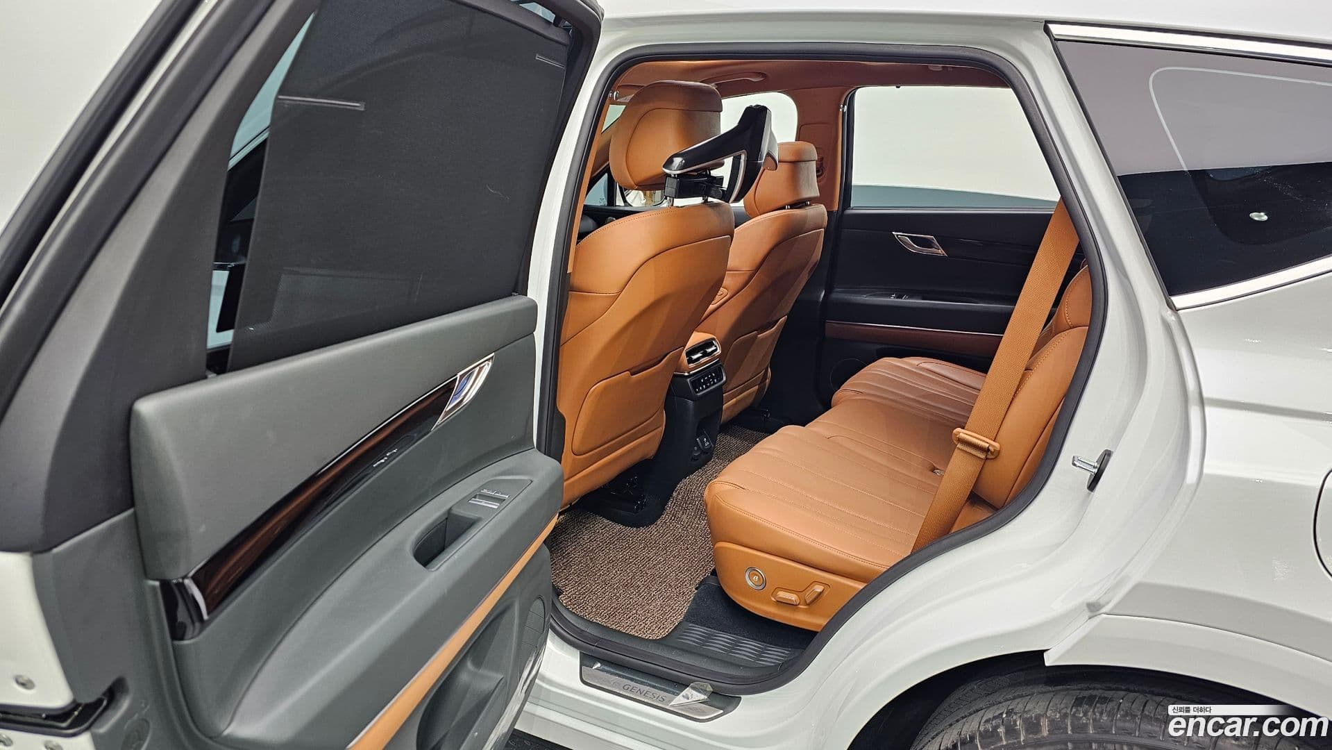 Main__Slider__Photo:GV80 Genesis 2024.2-11