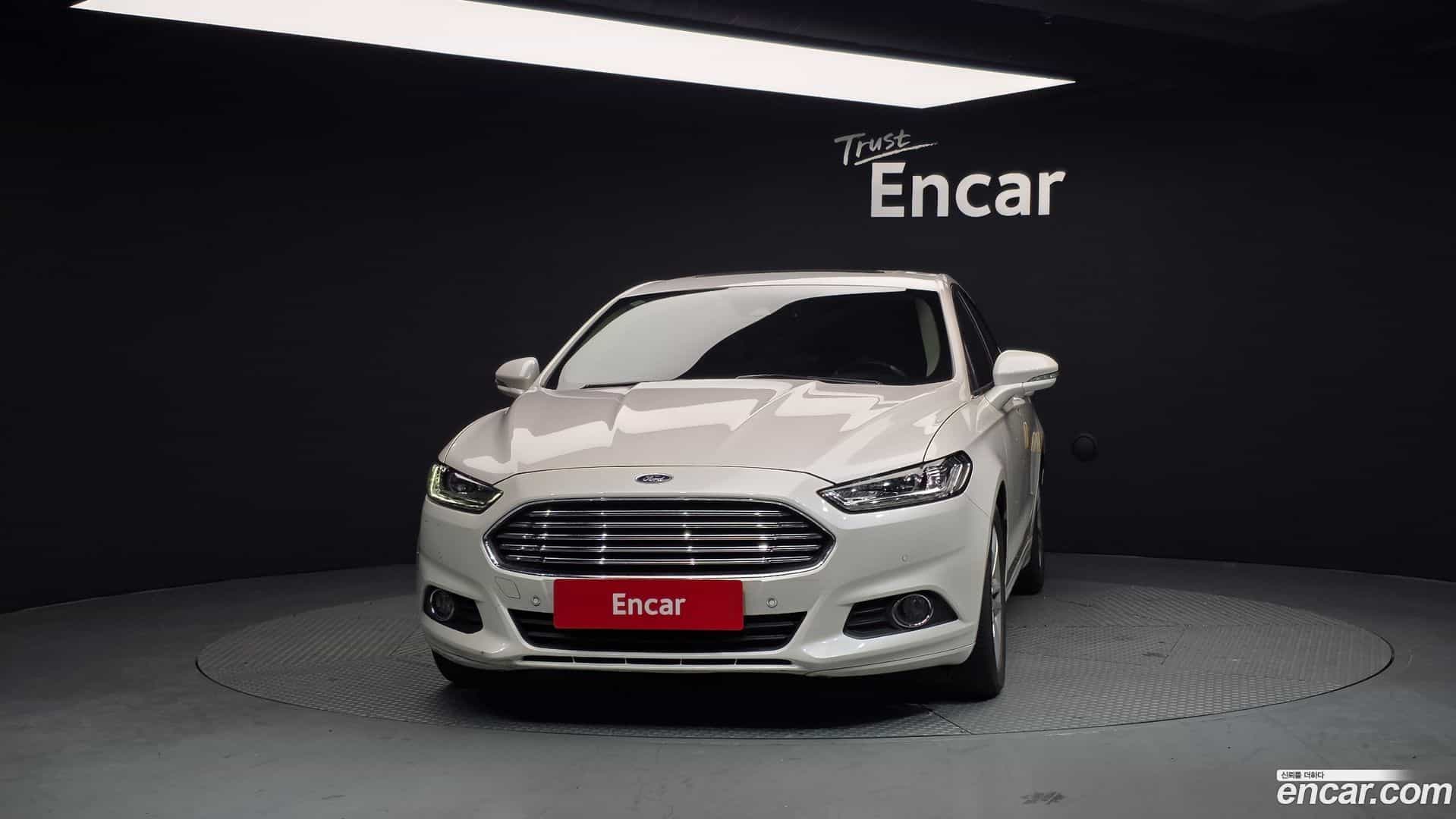 Mondeo Ford 2015.2-OUTER-003