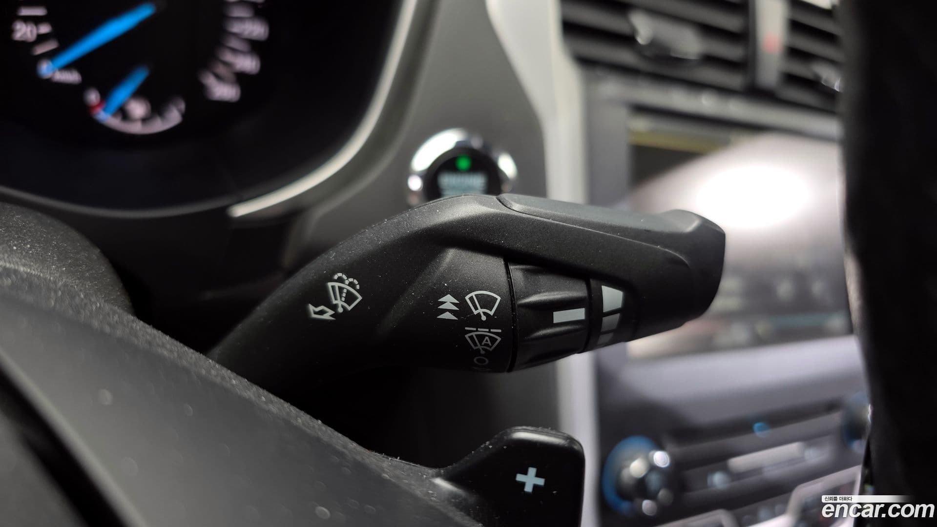 Main__Slider__Photo:Mondeo Ford 2015.2-16