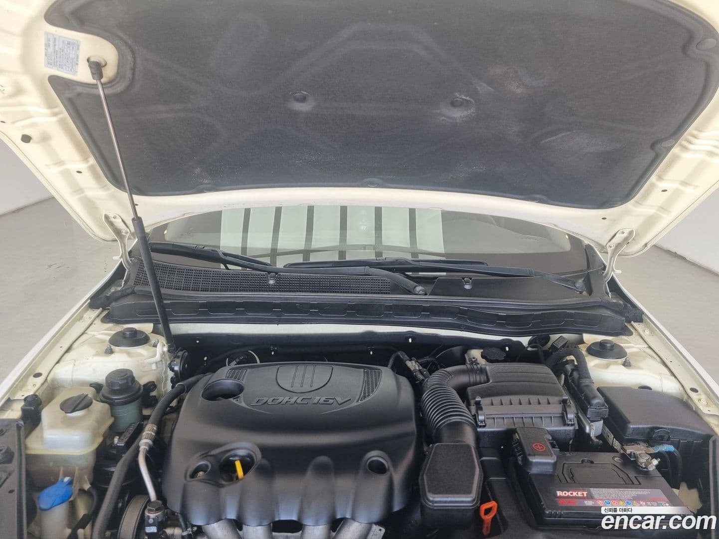 Main__Slider__Photo:K5 Kia 2011.3-5