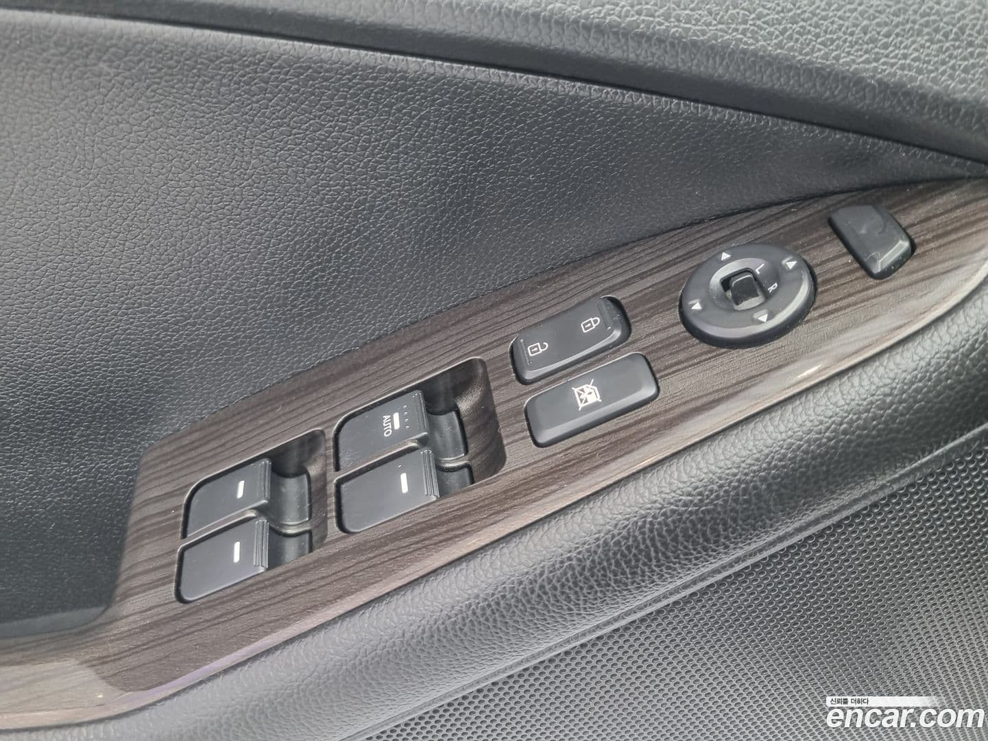 Main__Slider__Photo:K5 Kia 2011.3-13