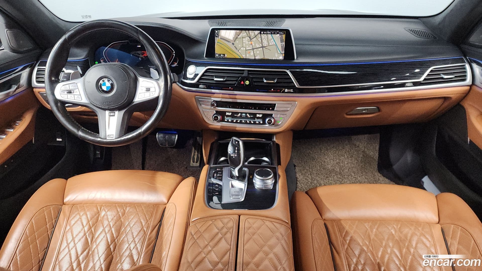 Main__Slider__Photo:7-Series BMW 2021.4-6