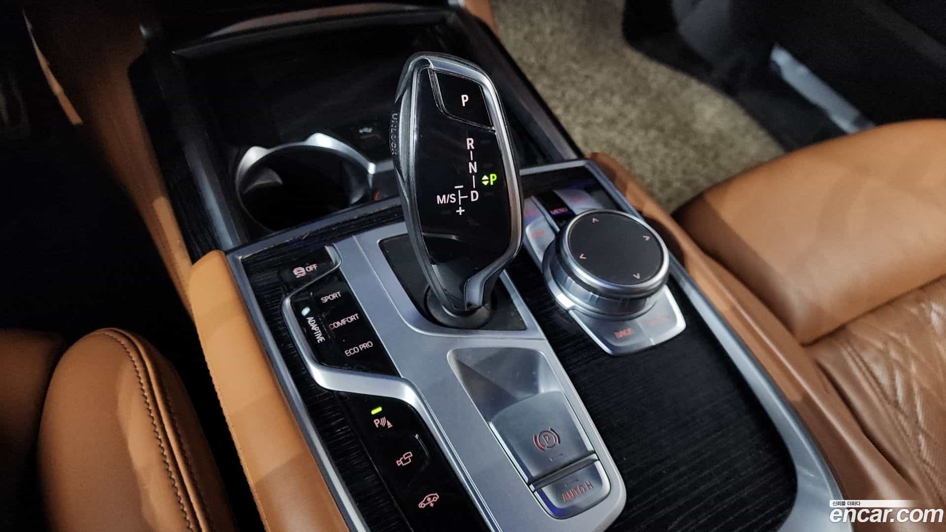 7-Series BMW 2021.4-INNER-009