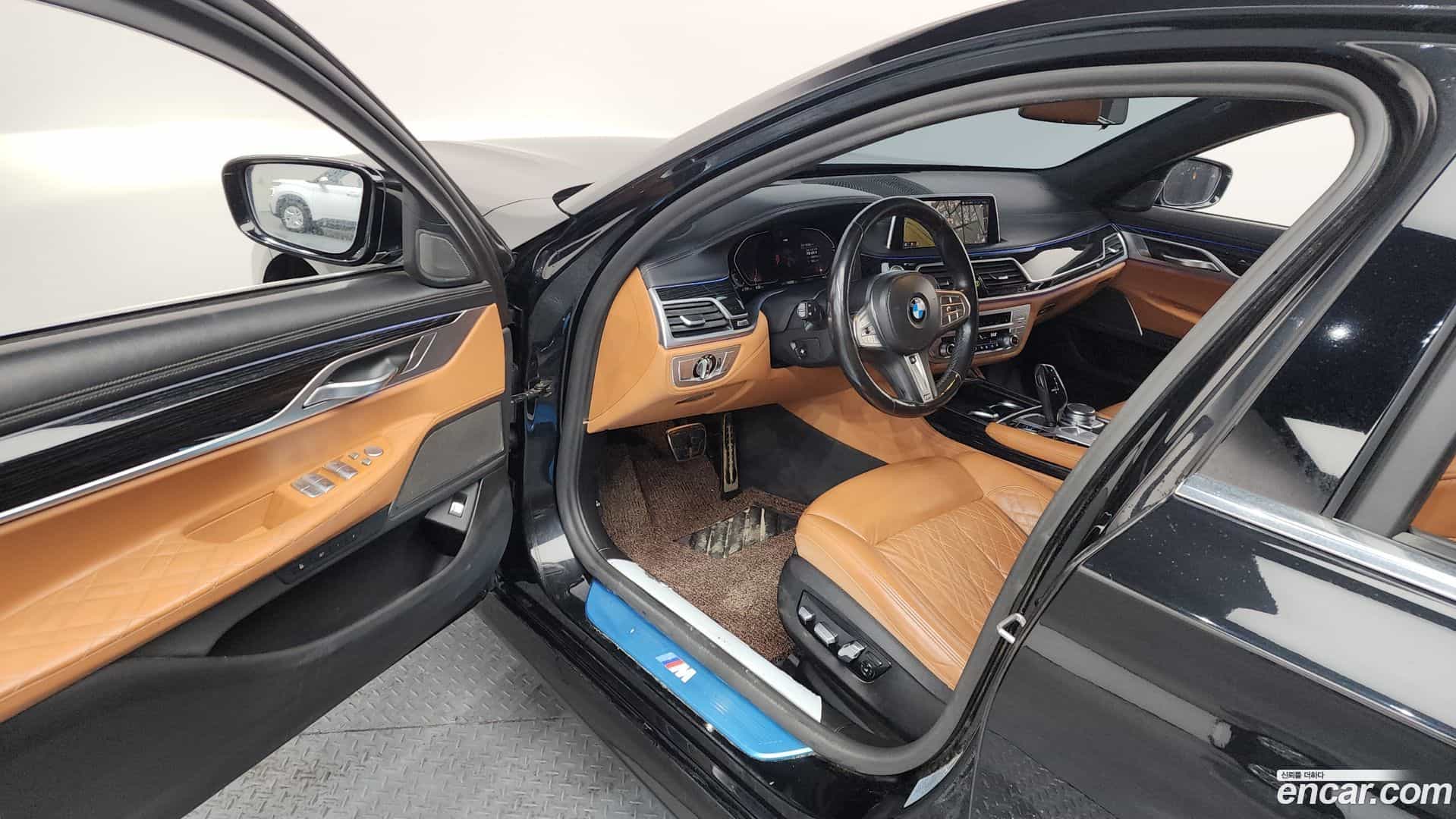 7-Series BMW 2021.4-INNER-010