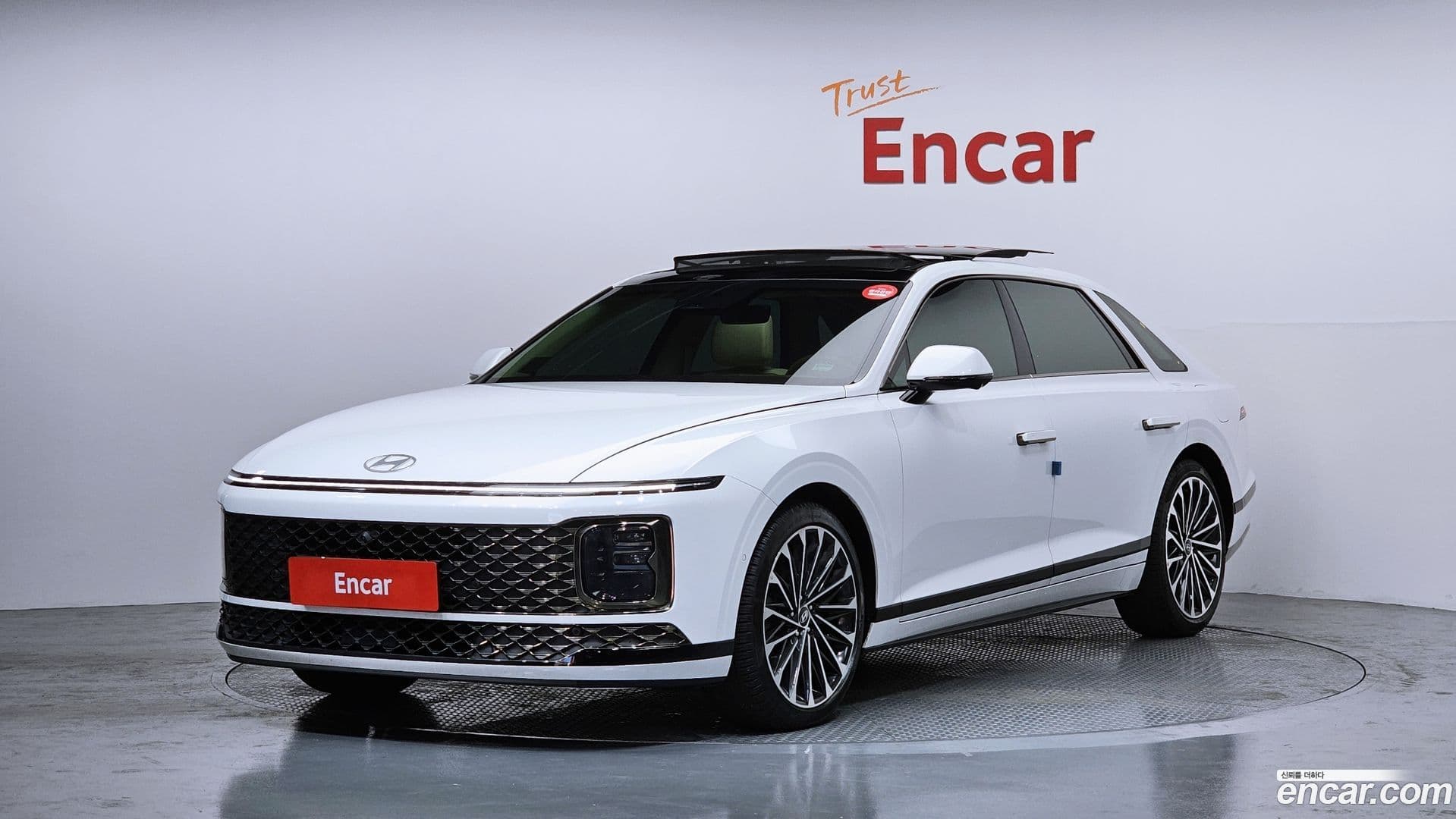 Main__Slider__Photo:Grandeur Hyundai 2024.0-0