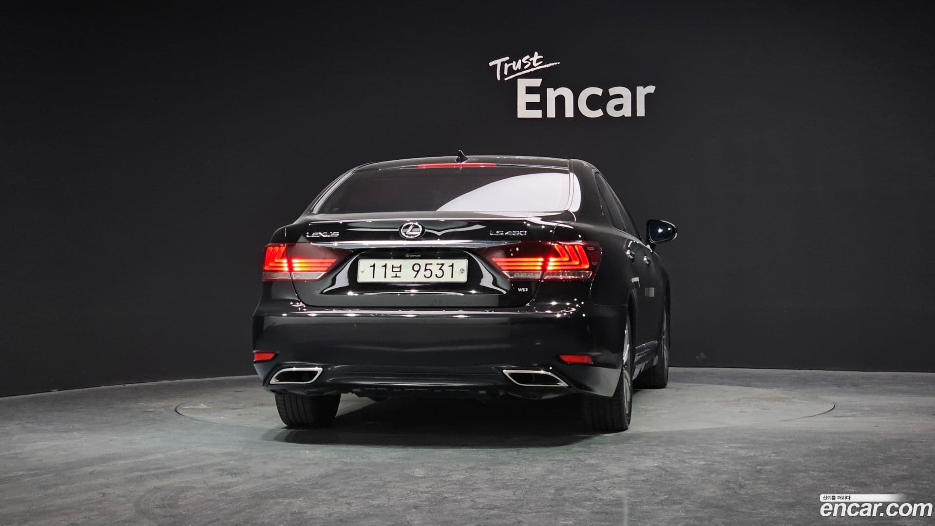 Main__Slider__Photo:LS Lexus 2015.3-3