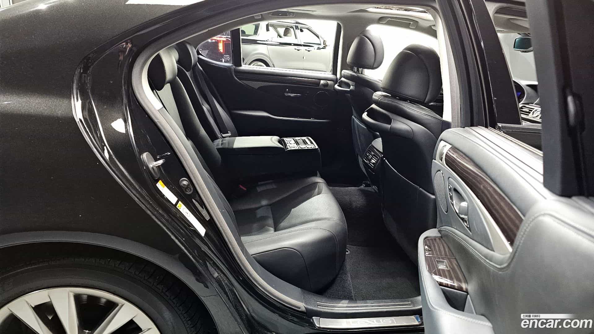 LS Lexus 2015.3-OPTION-016