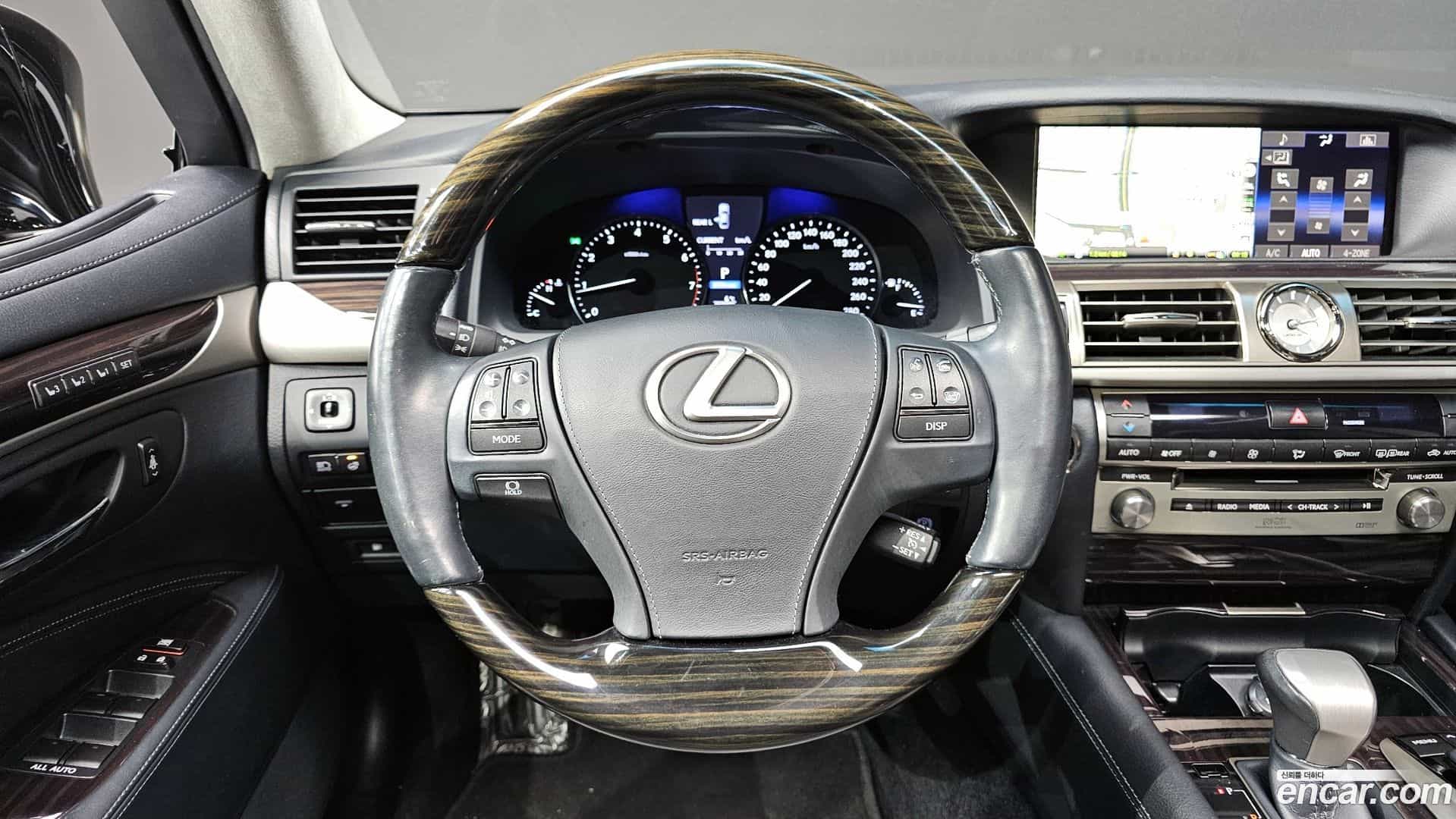 LS Lexus 2015.3-OPTION-017