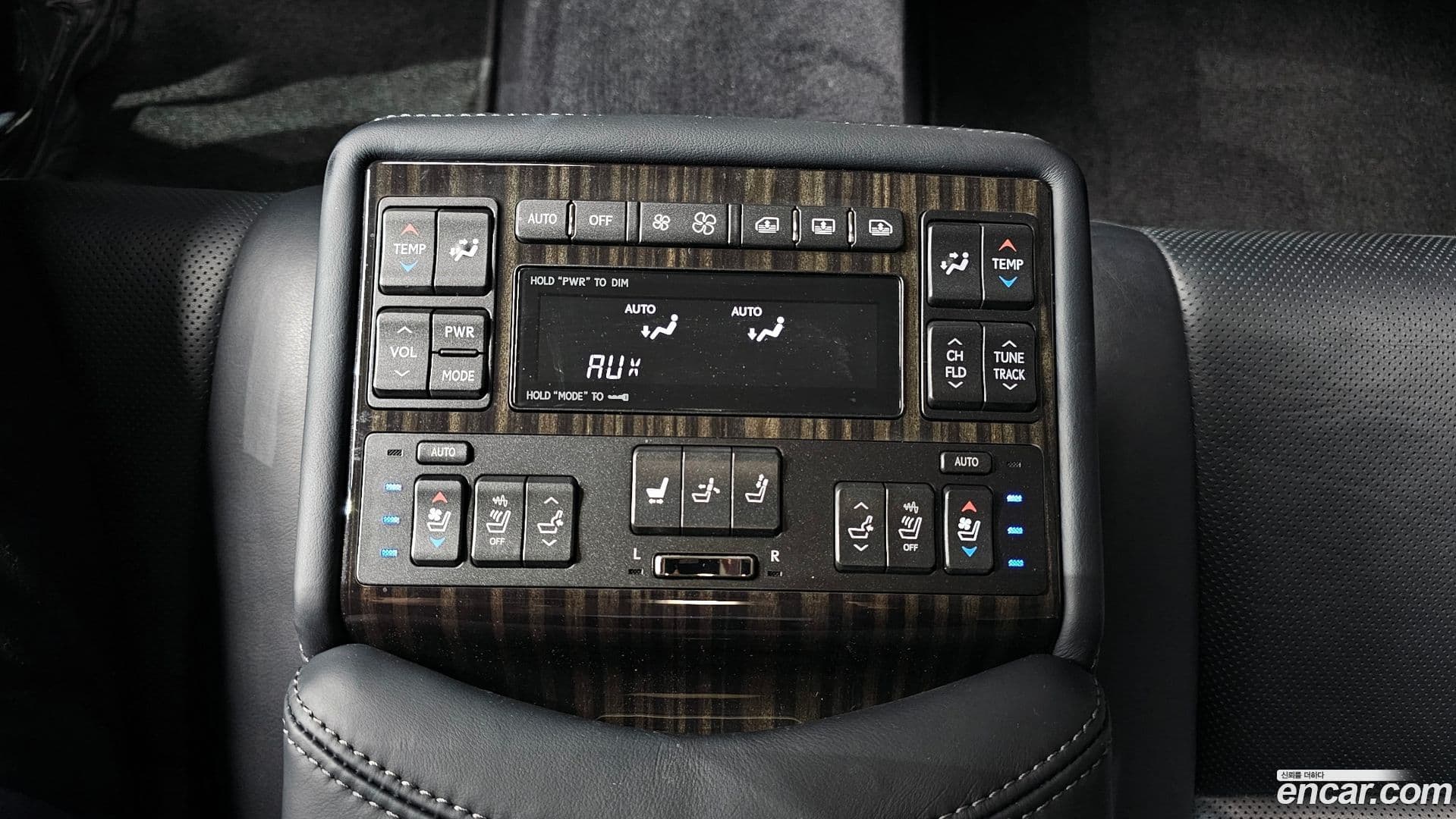 Main__Slider__Photo:LS Lexus 2015.3-18