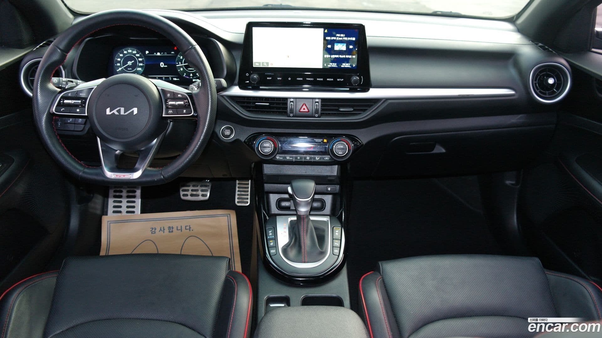 Main__Slider__Photo:K3 Kia 2024.0-6