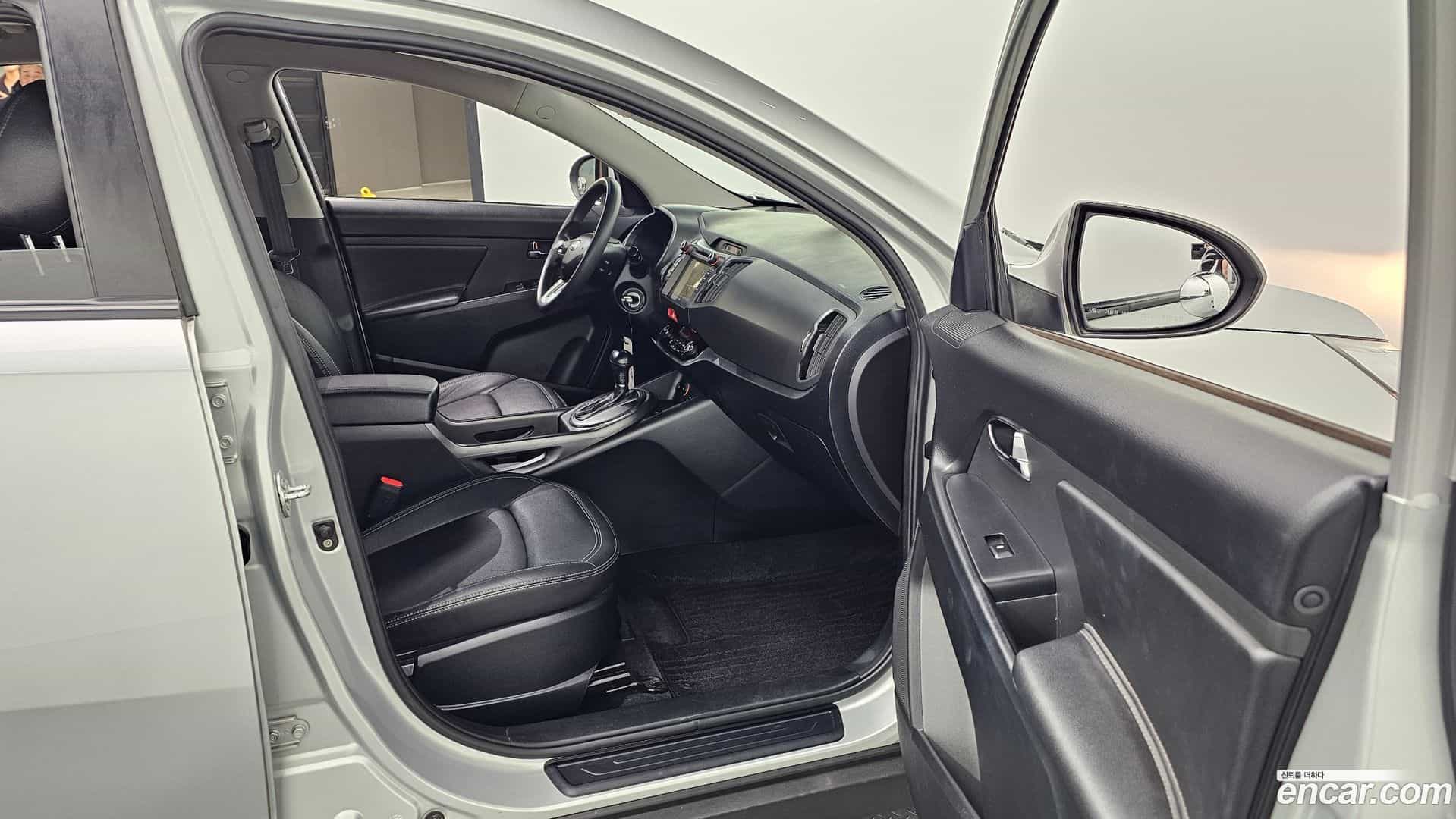 Sportage Kia 2011.0-INNER-010