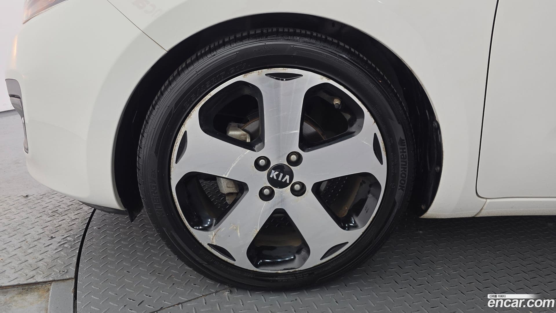 Main__Slider__Photo:pride Kia 2012.5-4