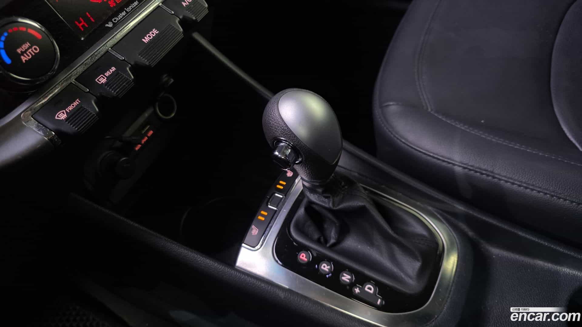 pride Kia 2012.5-INNER-009