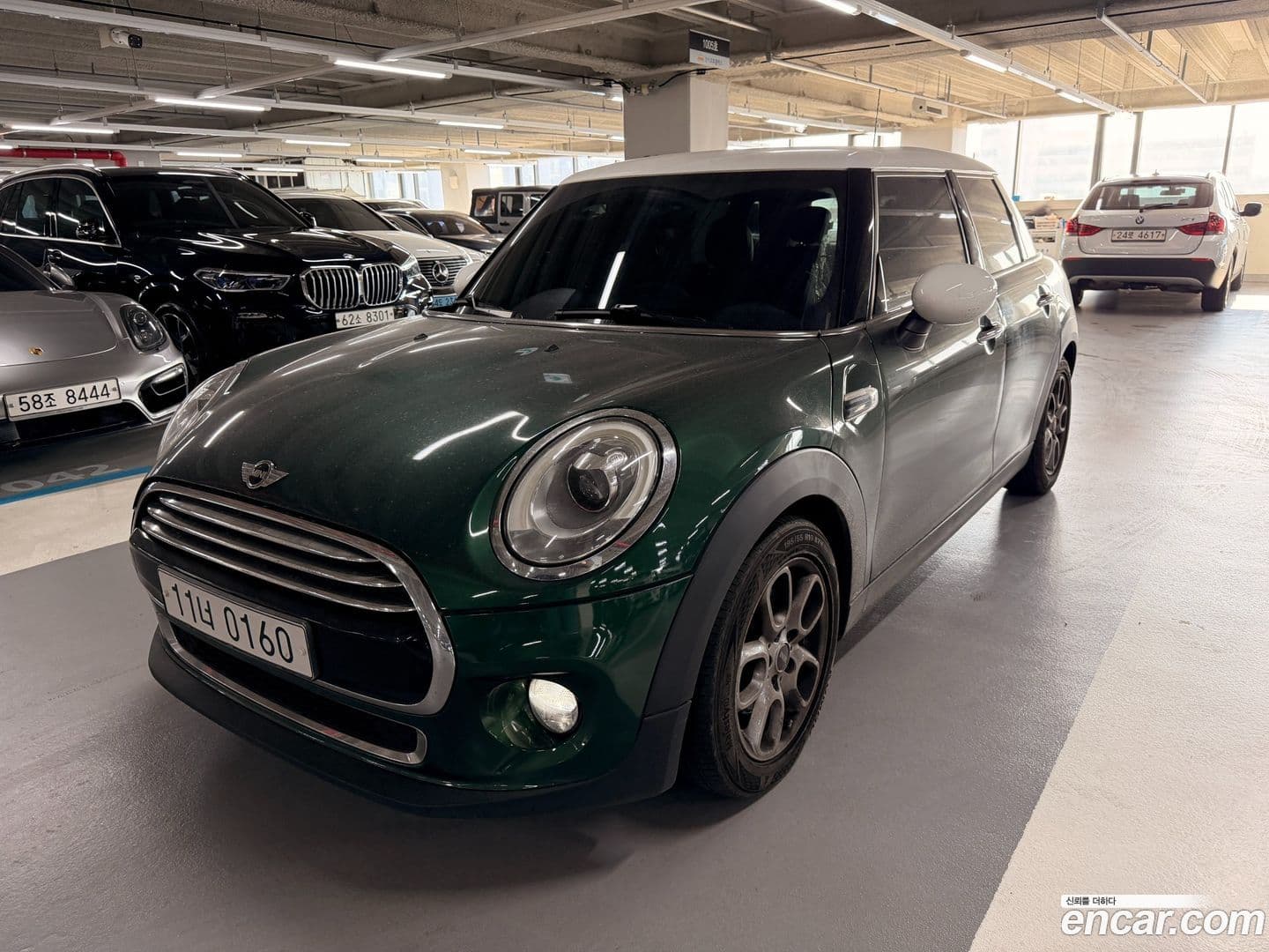 Main__Slider__Photo:Cooper Mini 2016.6-1