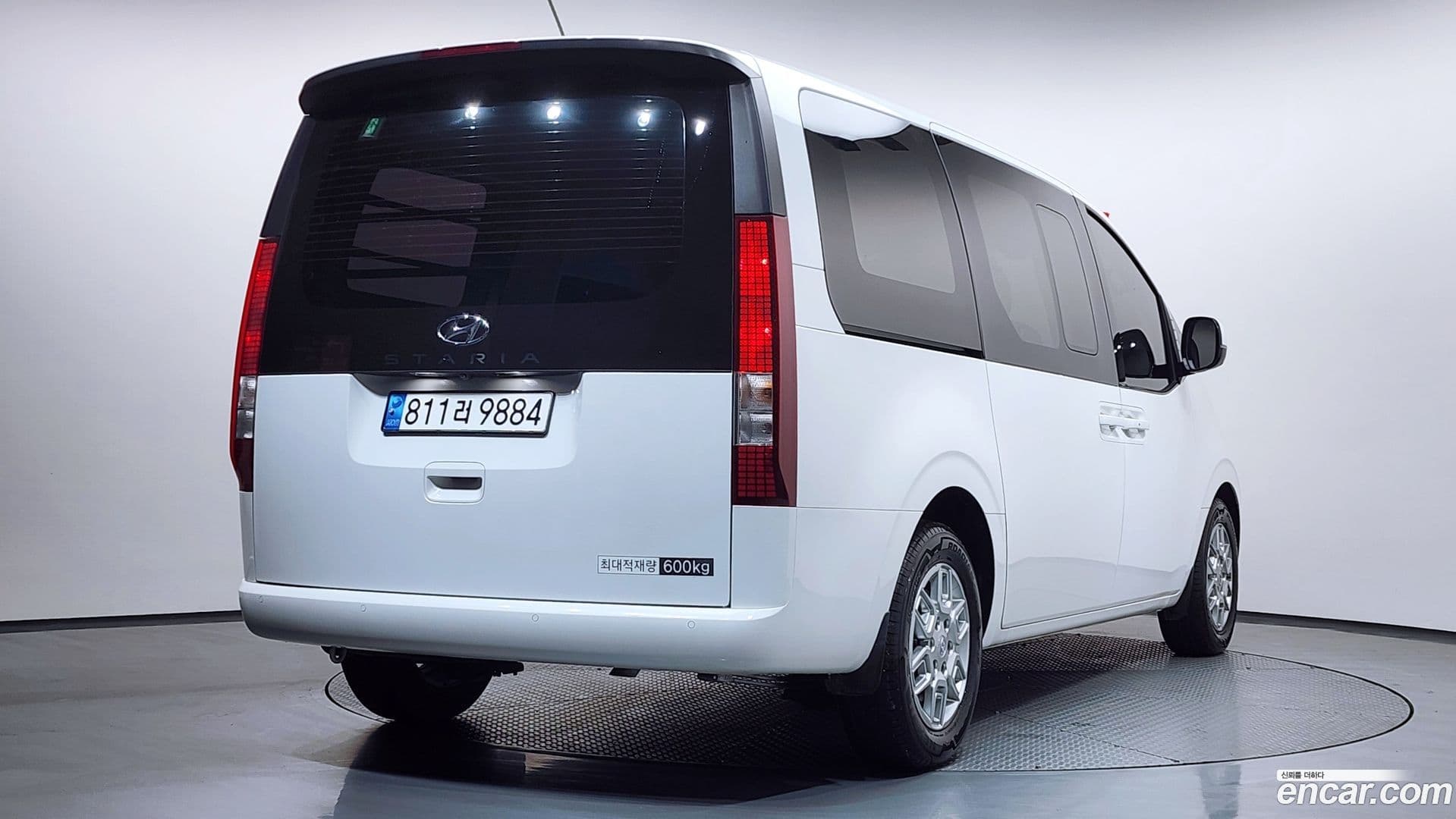 Main__Slider__Photo:Staria Hyundai 2023.3-1