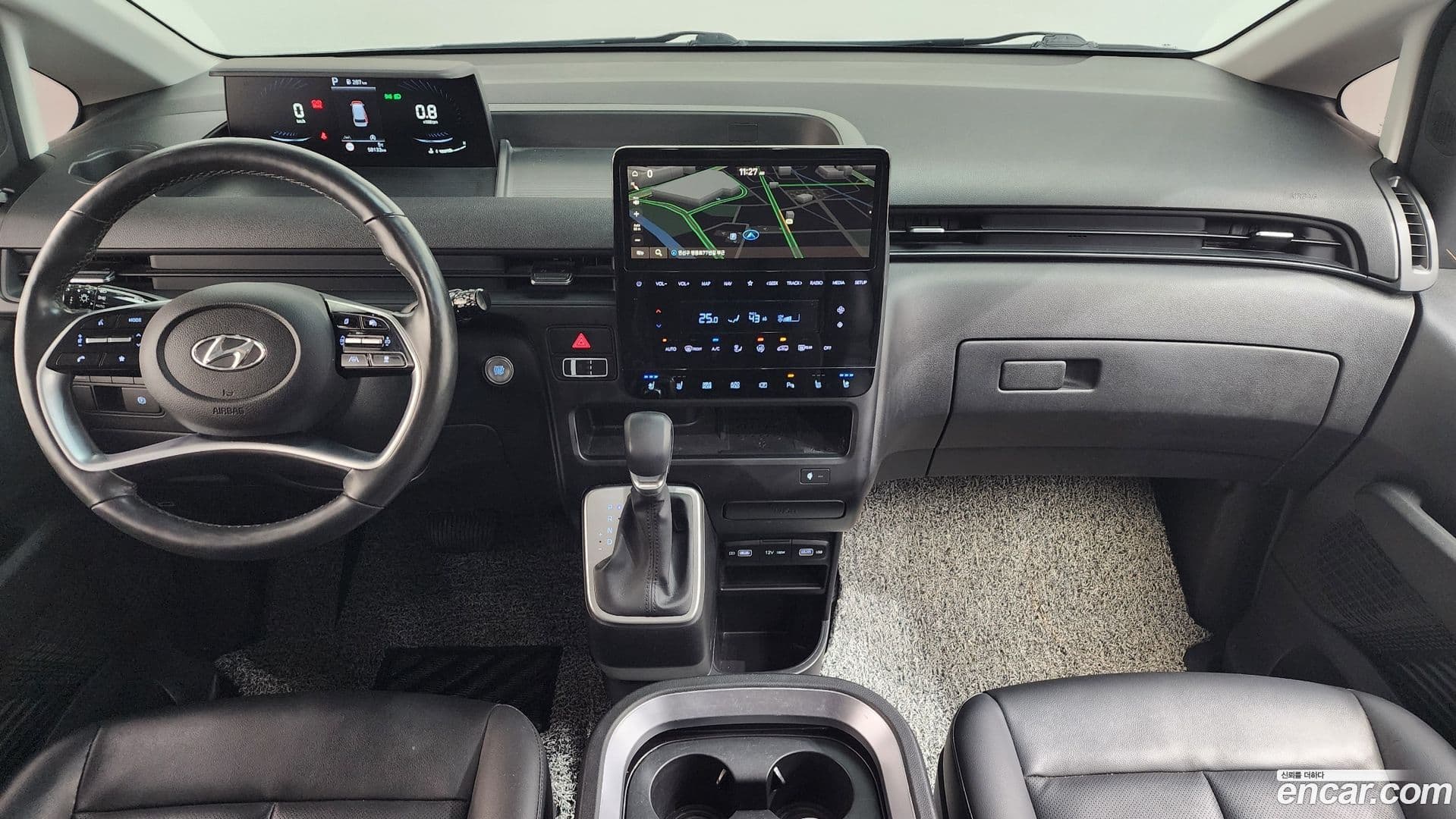 Main__Slider__Photo:Staria Hyundai 2023.3-6