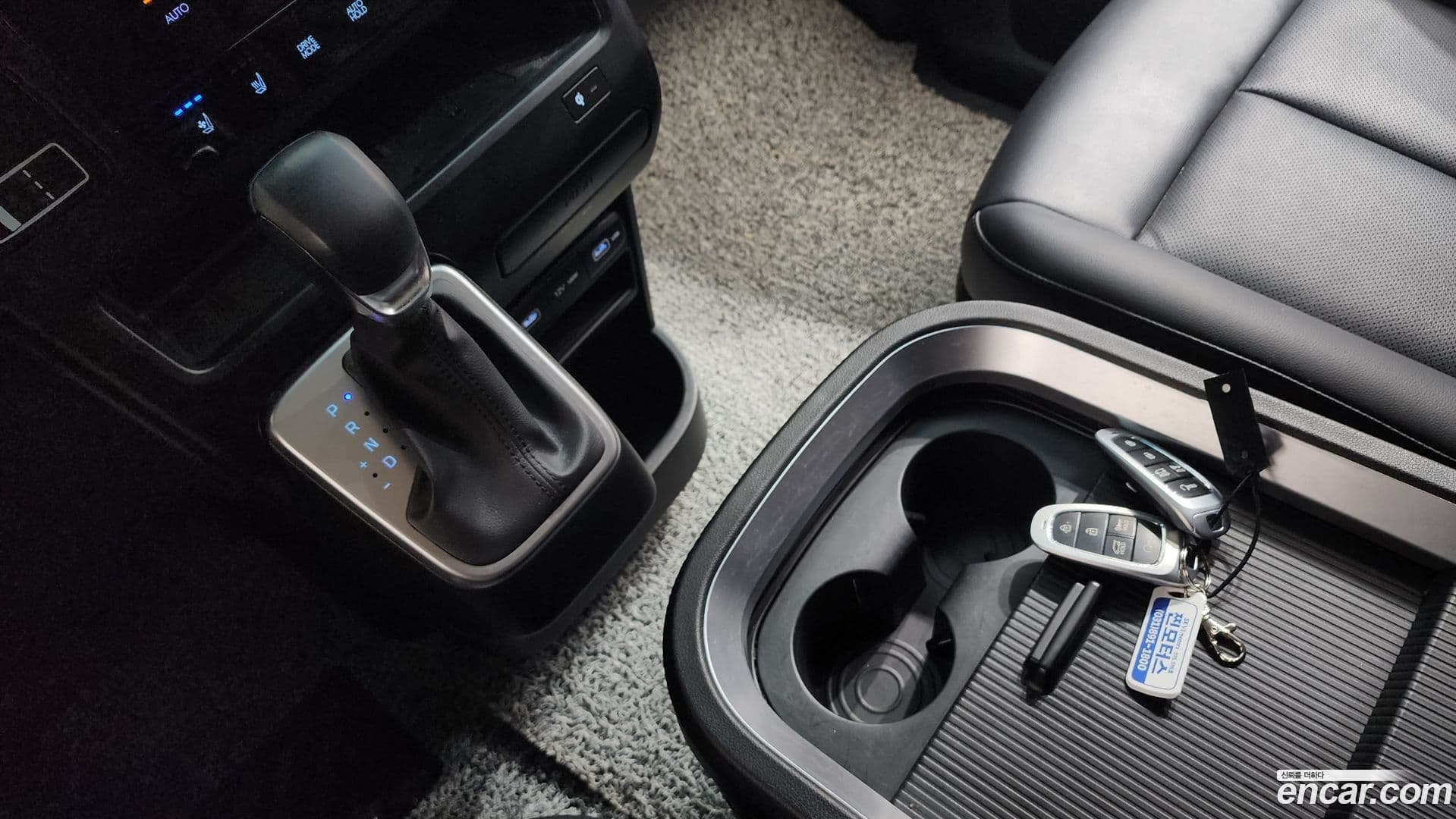 Main__Slider__Photo:Staria Hyundai 2023.3-8