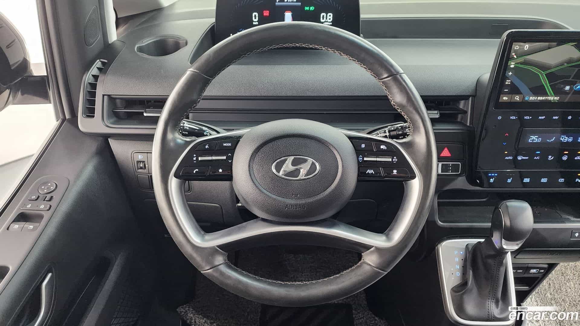 Staria Hyundai 2023.3-OPTION-017