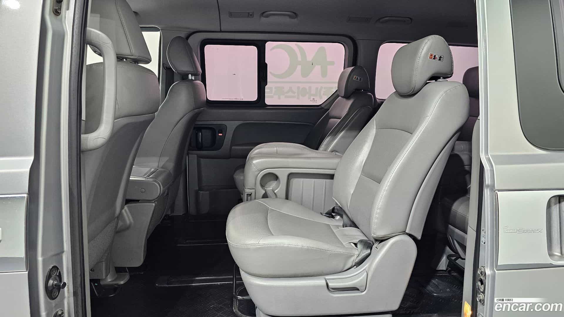 Starex Hyundai 2015.9-OPTION-016