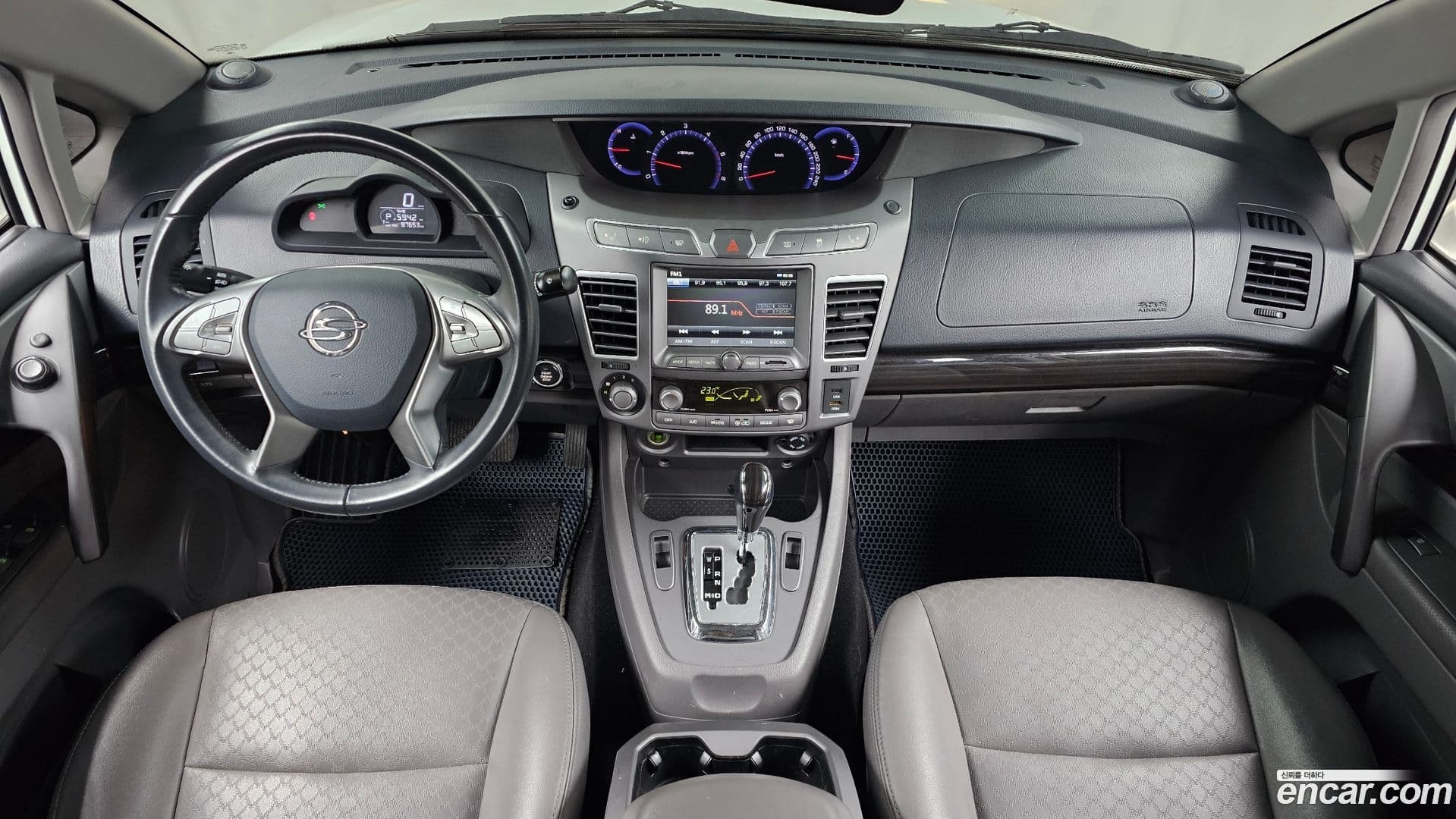 Main__Slider__Photo:KORANDO KG_Mobility_Ssangyong 2016.1-6