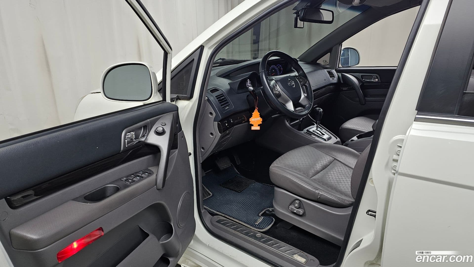 Main__Slider__Photo:KORANDO KG_Mobility_Ssangyong 2016.1-9