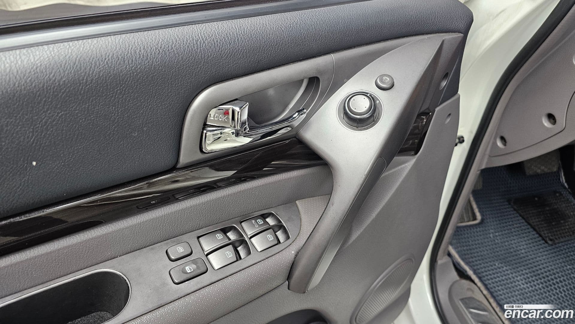 Main__Slider__Photo:KORANDO KG_Mobility_Ssangyong 2016.1-13