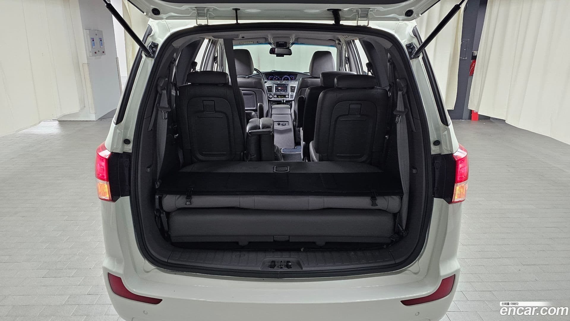 Main__Slider__Photo:KORANDO KG_Mobility_Ssangyong 2016.1-19