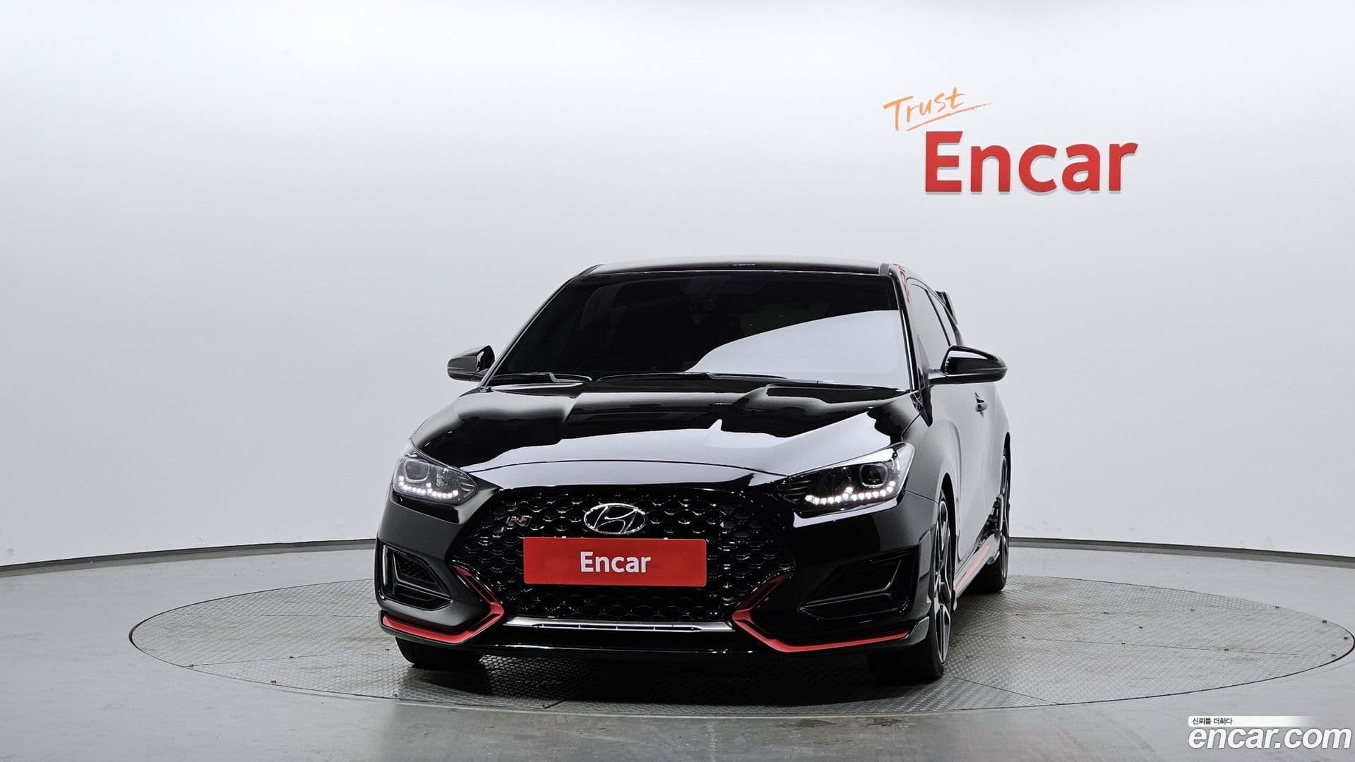 Main__Slider__Photo:Veloster Hyundai 2019.0-2