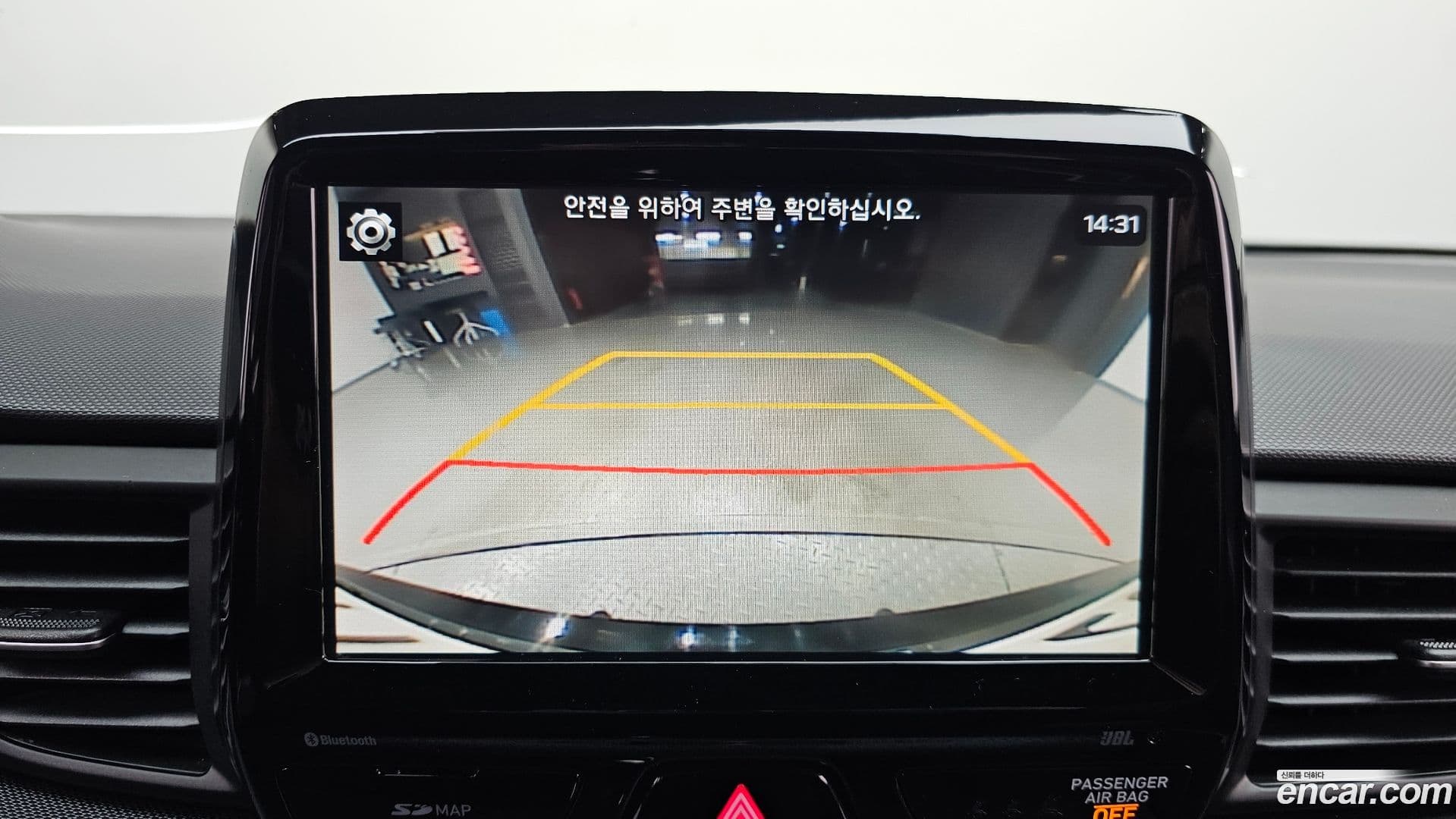 Main__Slider__Photo:Veloster Hyundai 2019.0-14