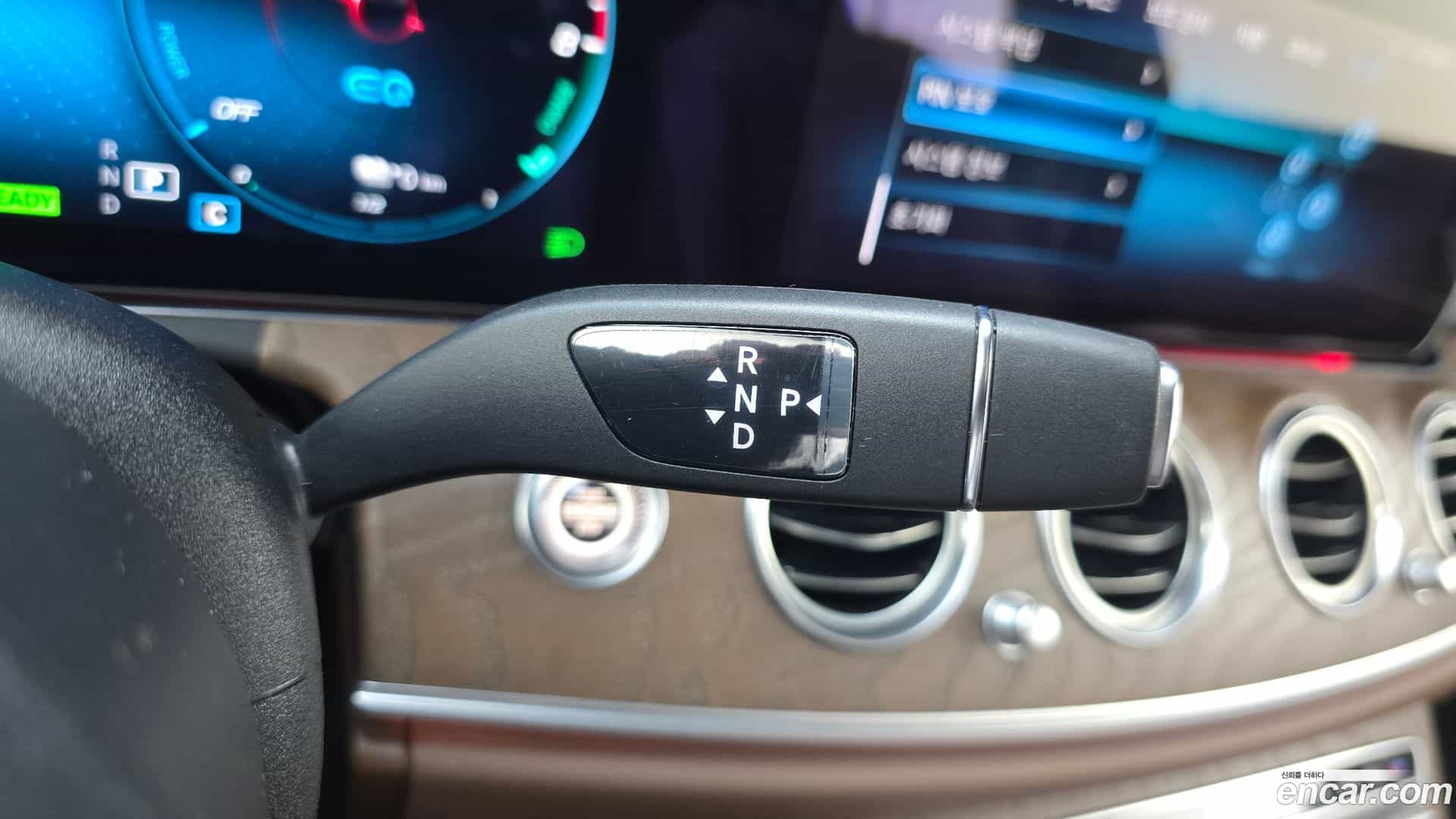 E-Class Mercedes-Benz 2021.2-INNER-009