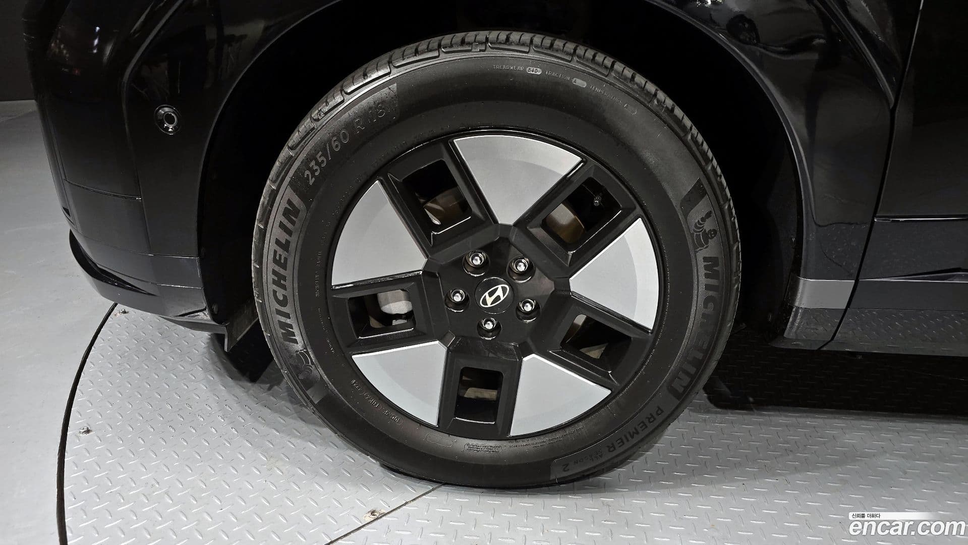 Main__Slider__Photo:Santafe Hyundai 2023.11-4