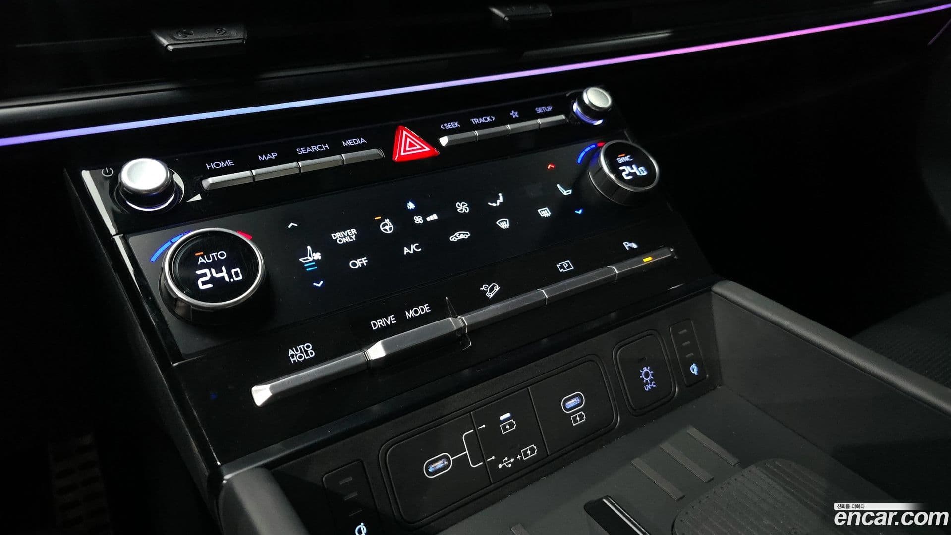 Main__Slider__Photo:Santafe Hyundai 2023.11-15