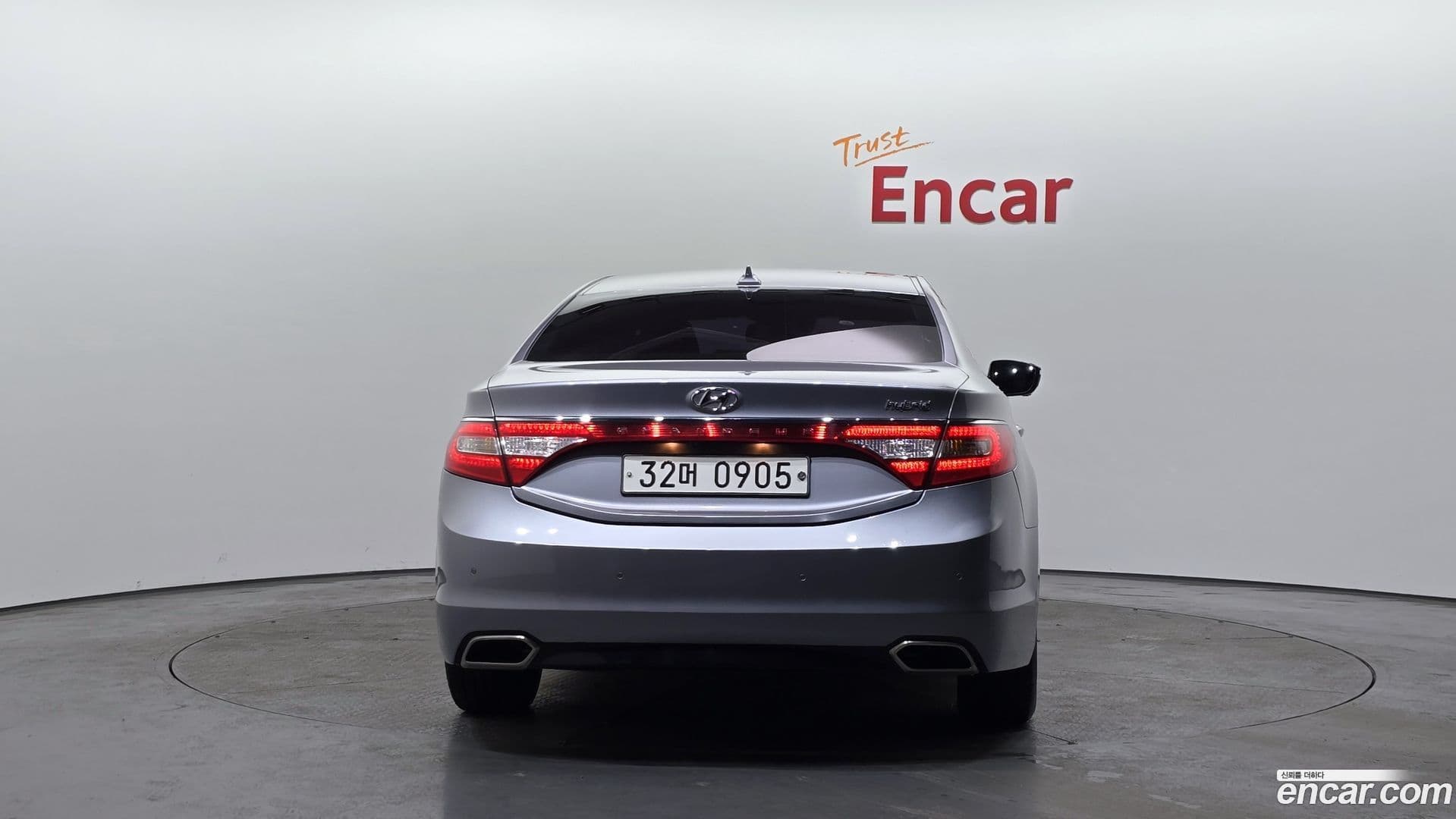 Main__Slider__Photo:Grandeur Hyundai 2016.1-3